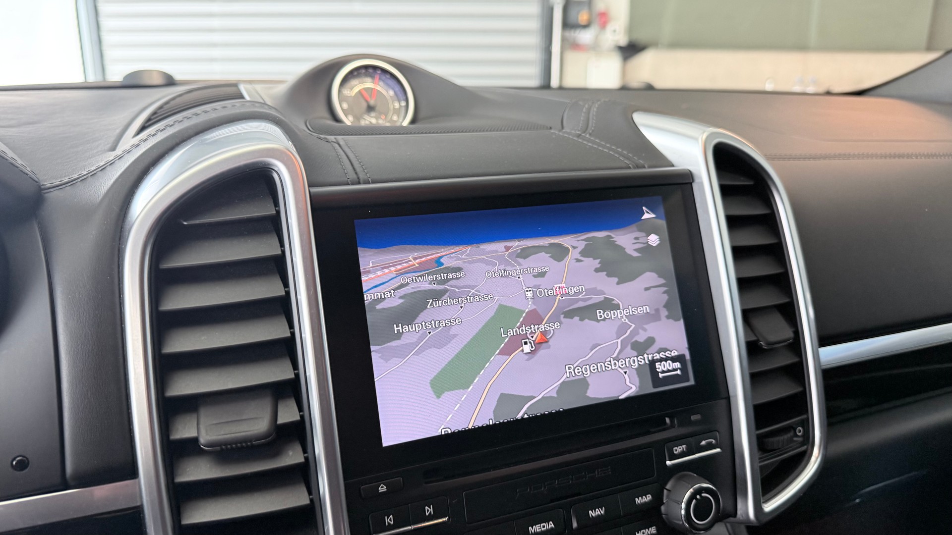 PORSCHE Cayenne 3.0 V6 TDI TipT-image-13