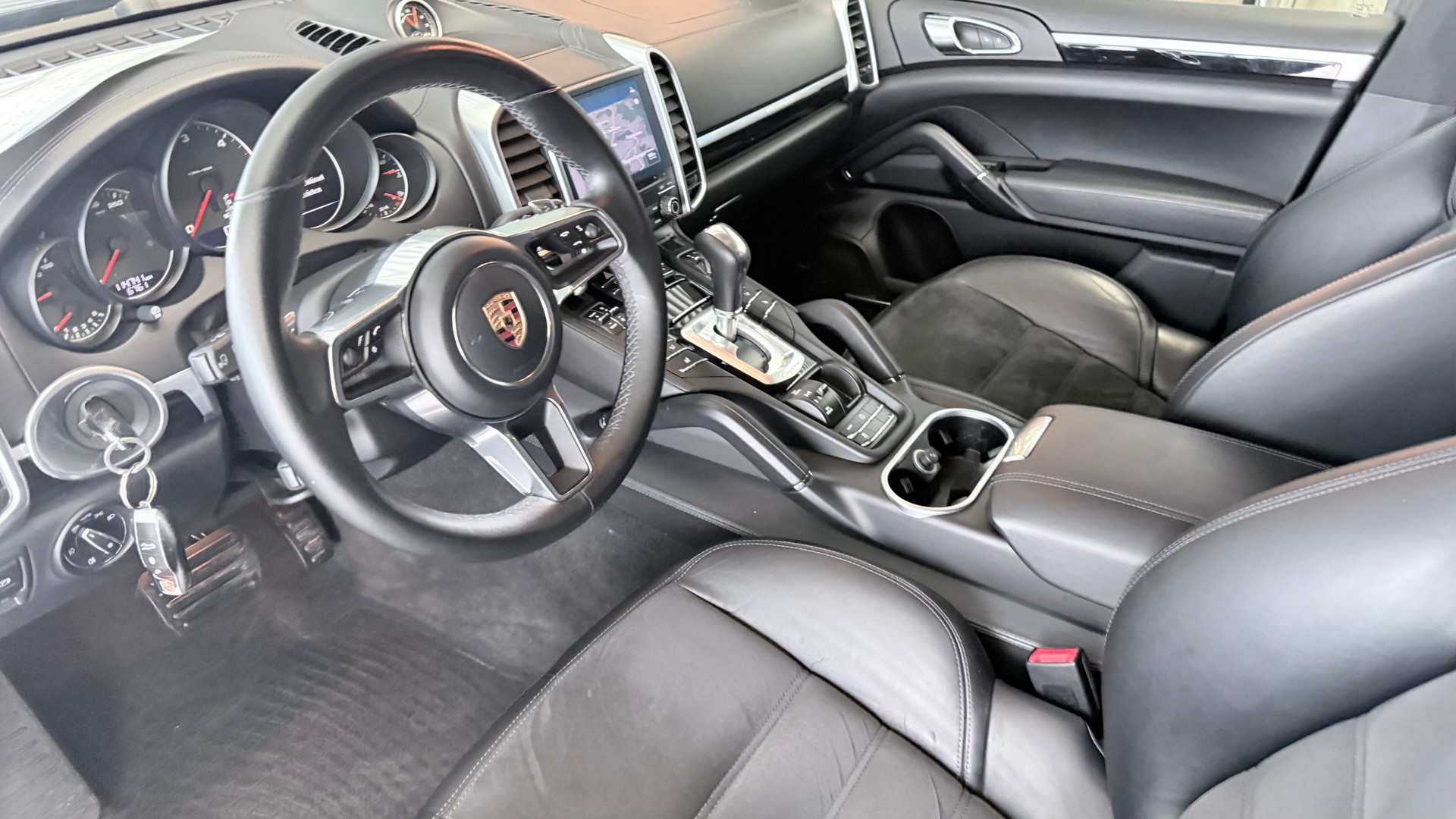 PORSCHE Cayenne 3.0 V6 TDI TipT-image-9