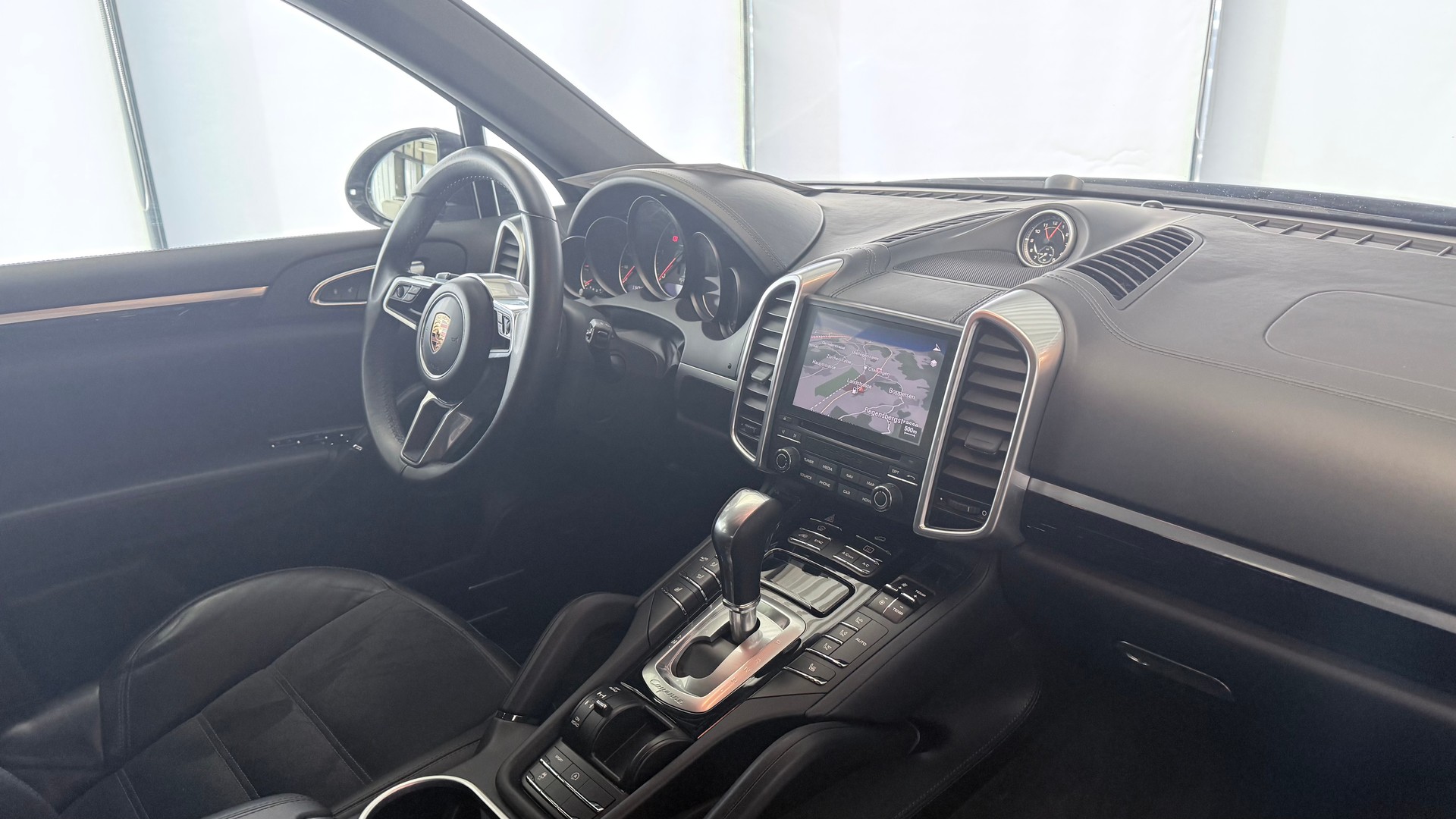 PORSCHE Cayenne 3.0 V6 TDI TipT-image-22