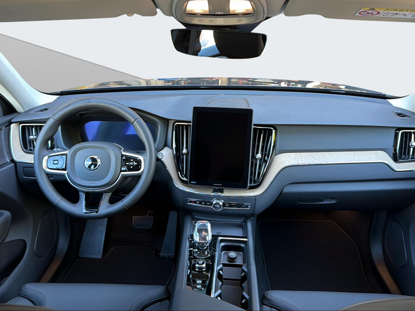 VOLVO XC60 2.0 T6 TE Plus Dark eAWD-image-15