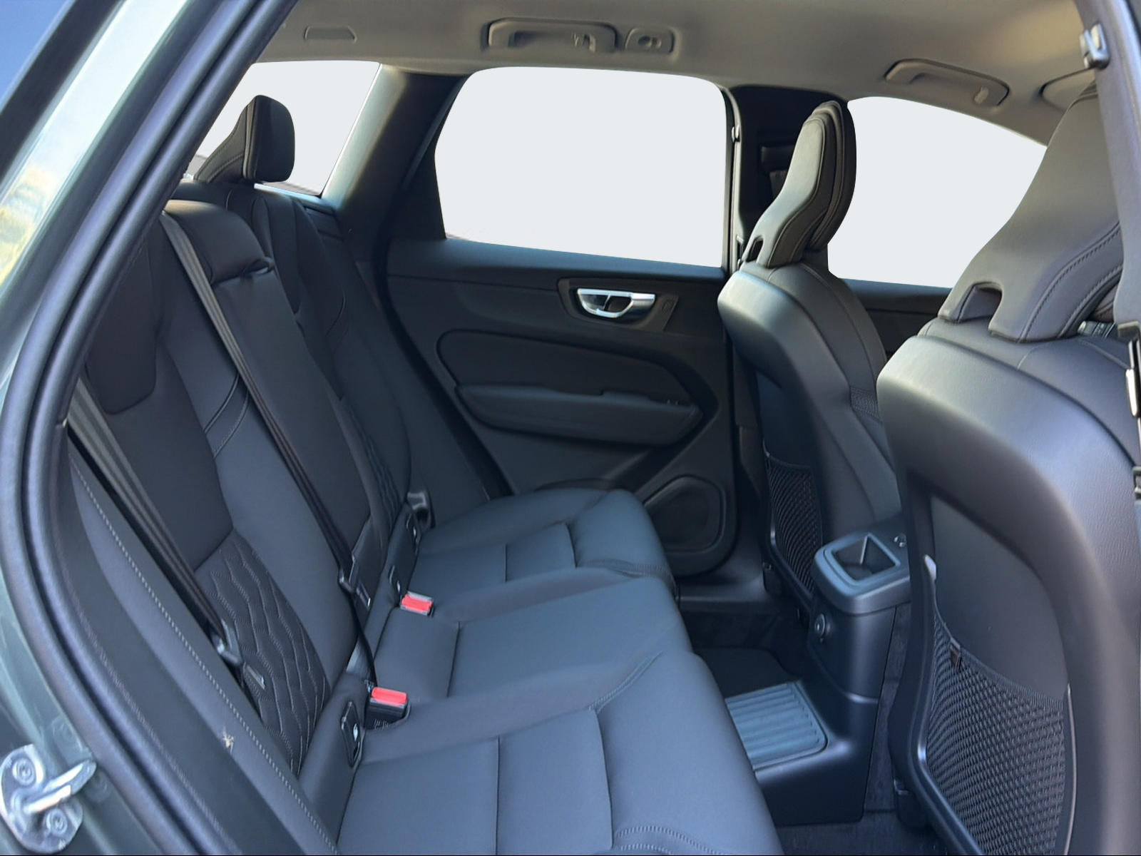 VOLVO XC60 2.0 T6 TE Plus Dark eAWD-image-12
