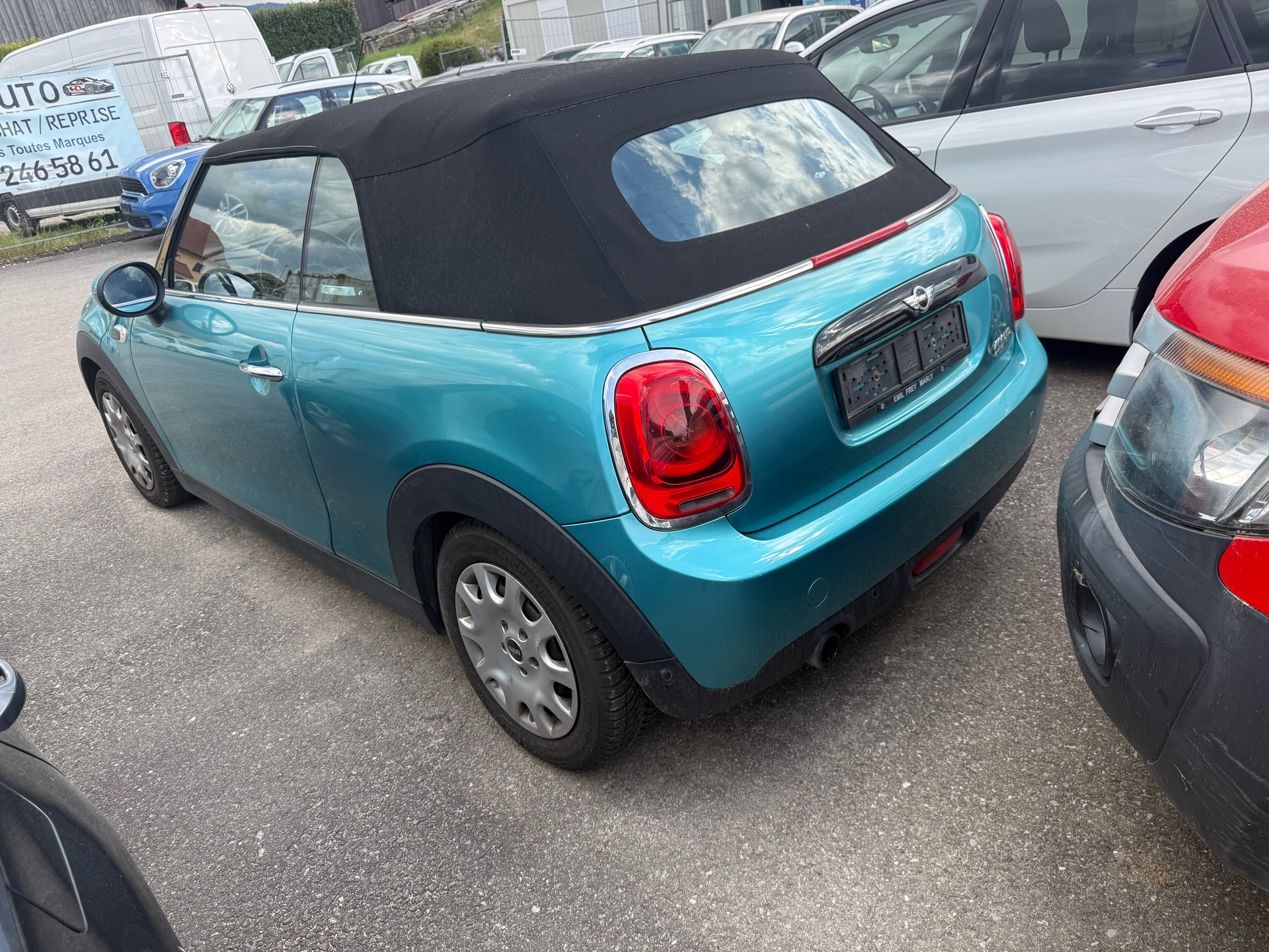 MINI Cooper Cabriolet-image-5