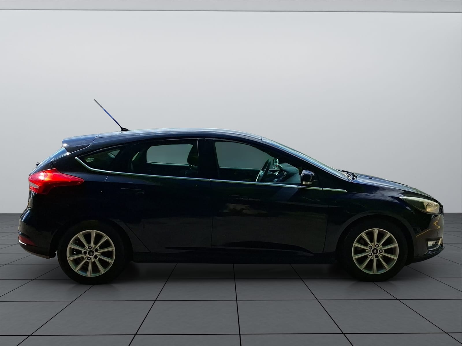 FORD Focus 1.5 SCTi Business-image-4