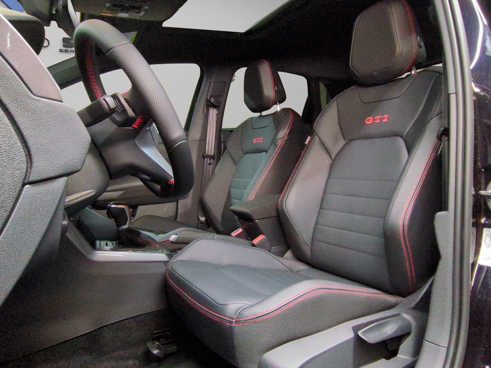 VW Polo 2.0 TSI GTI DSG-image-5