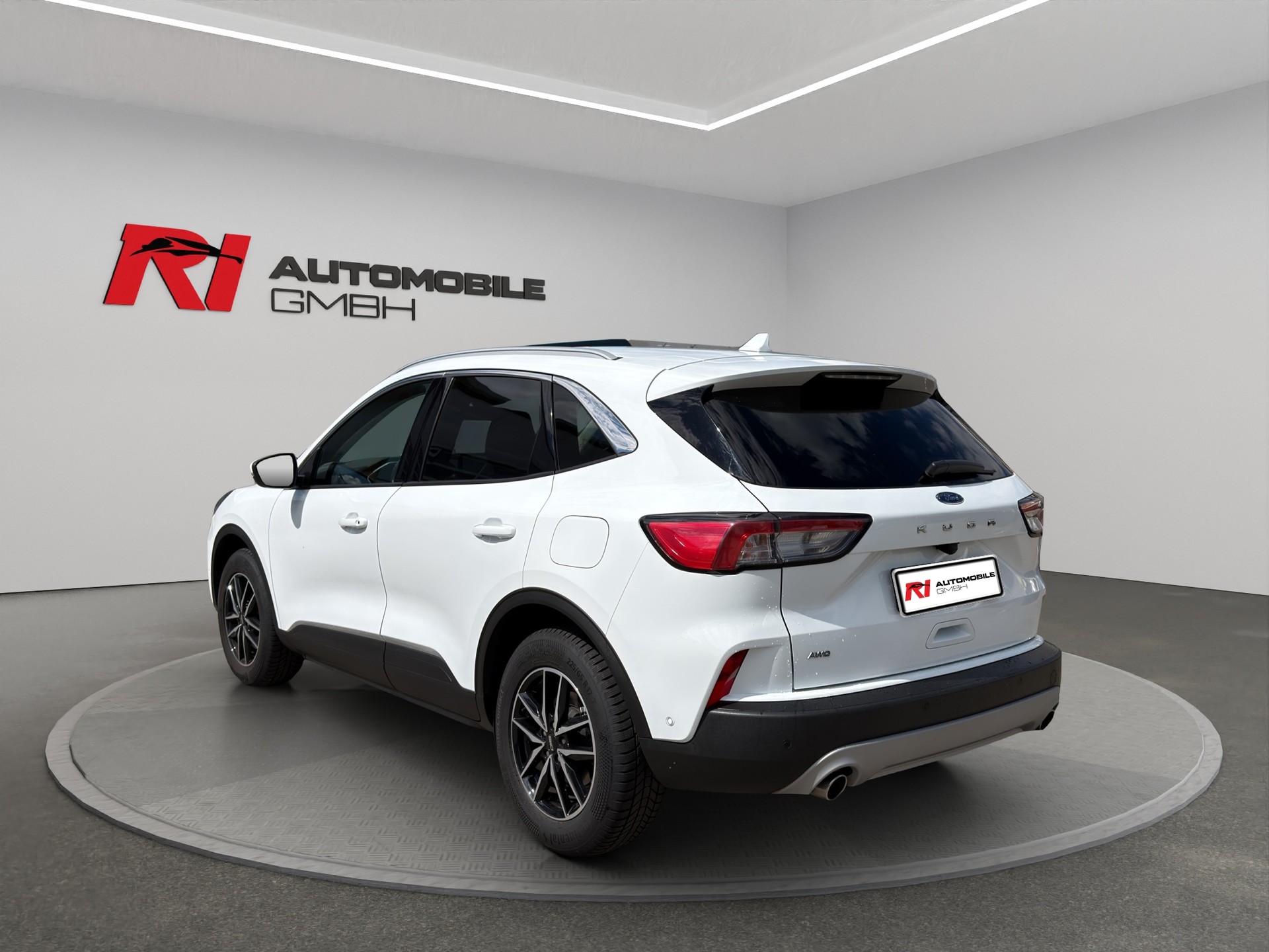 FORD Kuga 2.0 TDCi EcoBlue Titanium 4WD-image-5