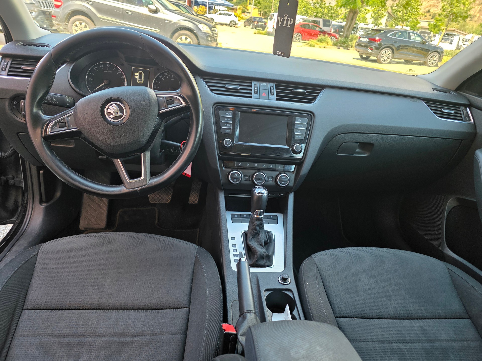 SKODA OCTAVIA-image-9