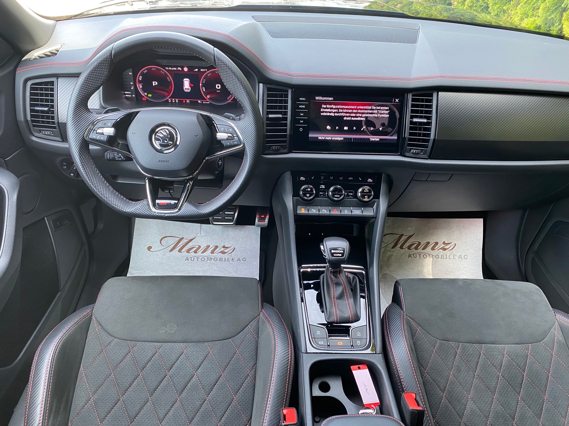 SKODA Kodiaq 2.0 TSI RS 245PS 4x4 DSG **Top-Ausstattung**-image-10