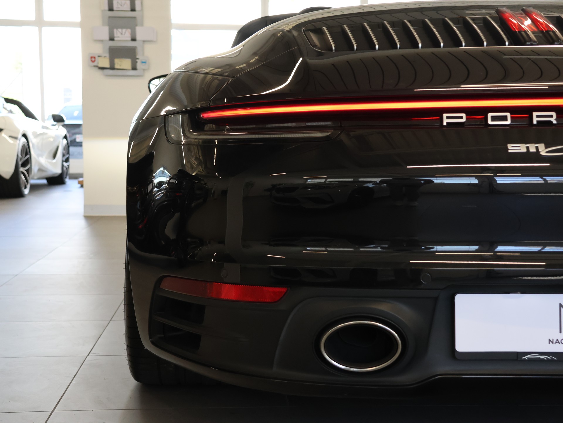 PORSCHE 911 Carrera 4S Cabriolet PDK *Sport Chrono* *Sportabgassanlage* *Leder Packet*-image-12