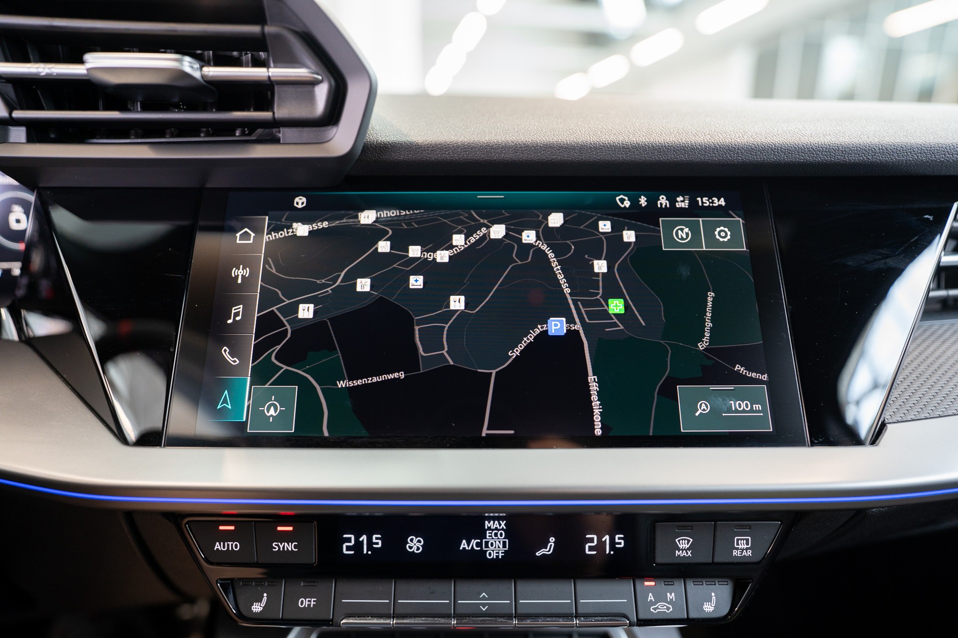 AUDI RS3 Limousine 2.5 TFSI quattro S-Tronic / Alcantara-Lenkrad / B&O / Performance Auspuff-image-19