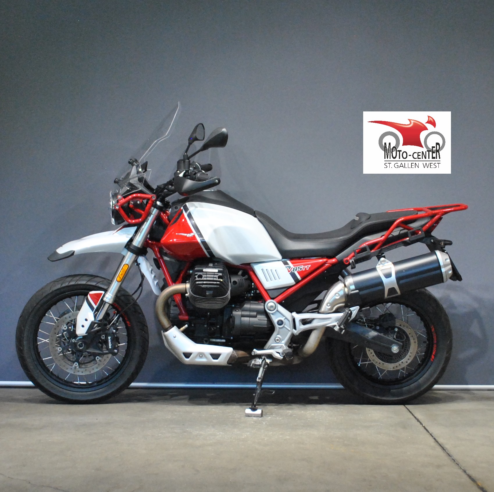MOTO GUZZI V85 TT-showroom-element-2