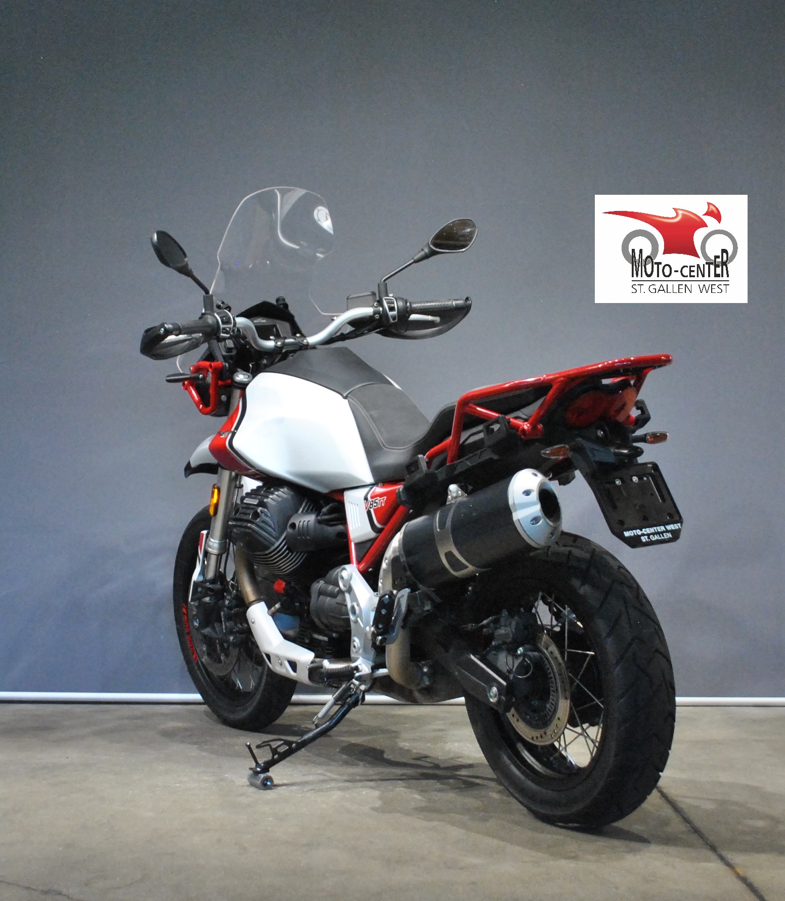 MOTO GUZZI V85 TT-showroom-element-3
