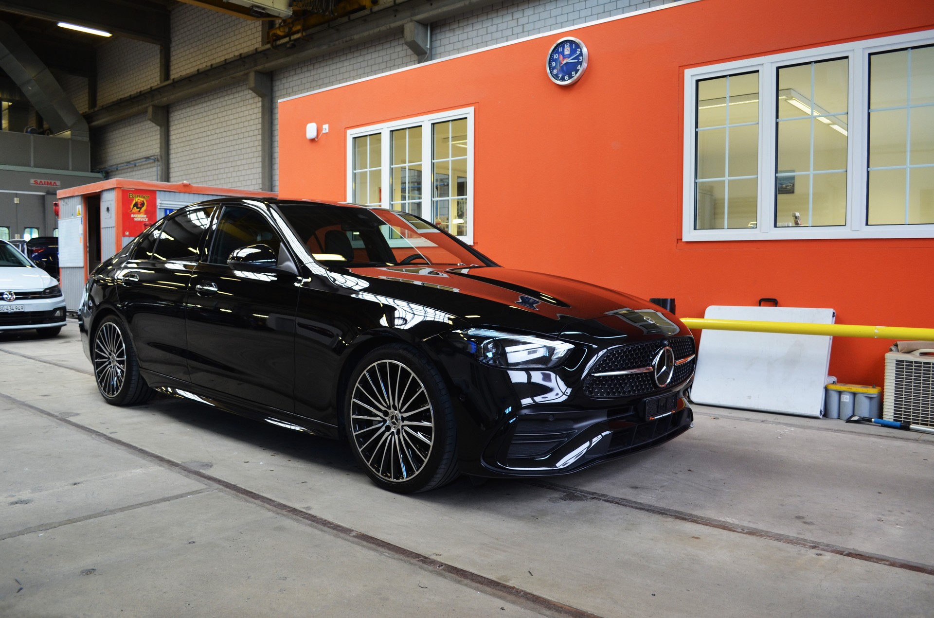 MERCEDES-BENZ C 200 4Matic AMG Line-image-0