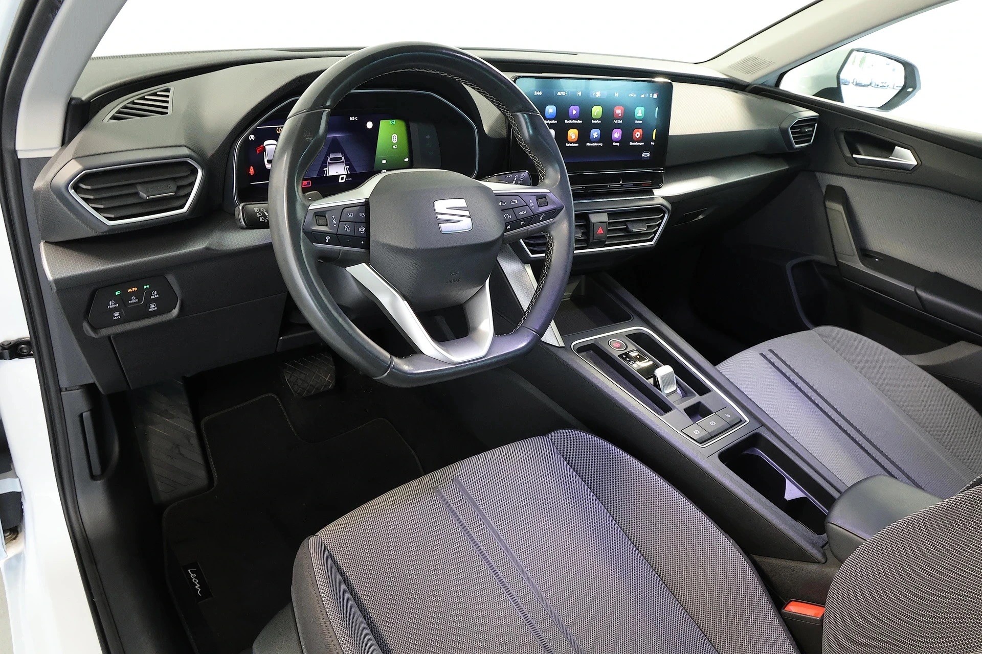 SEAT Leon ST 2.0 TDI EVO DSG Style-image-6