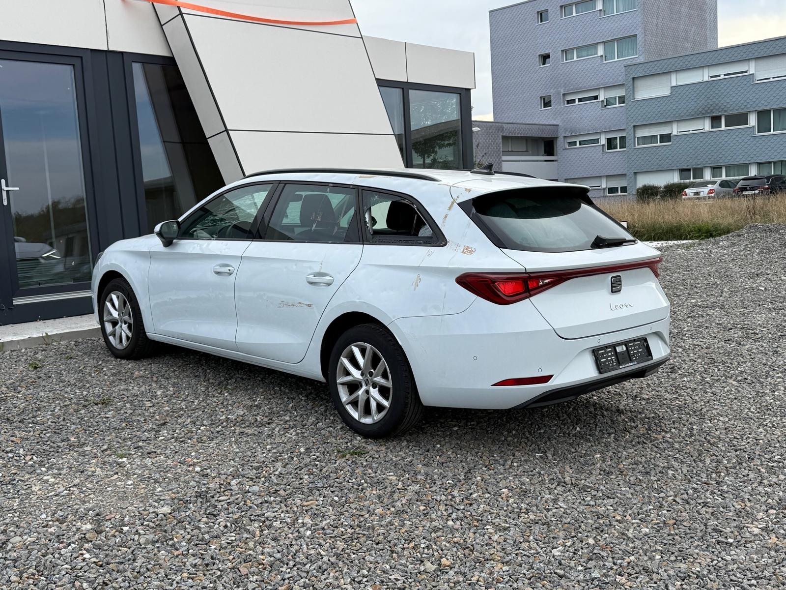 SEAT Leon ST 2.0 TDI EVO DSG Style *HAGELSCHADEN* **Jetzt nur noch CHF 11'900.- statt CHF 16'900.-**-image-7