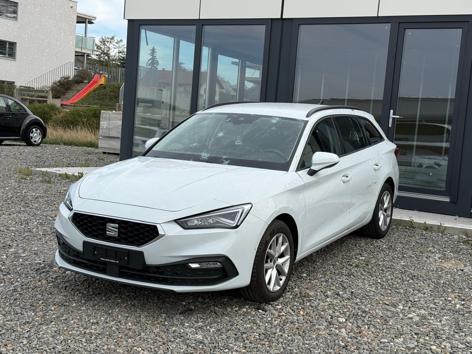 SEAT Leon ST 2.0 TDI EVO DSG Style *HAGELSCHADEN* **Jetzt nur noch CHF 11'900.- statt CHF 16'900.-**-image-4