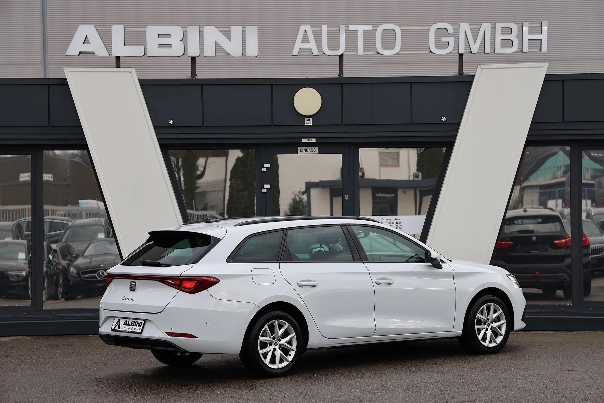 SEAT Leon ST 2.0 TDI EVO DSG Style-image-2