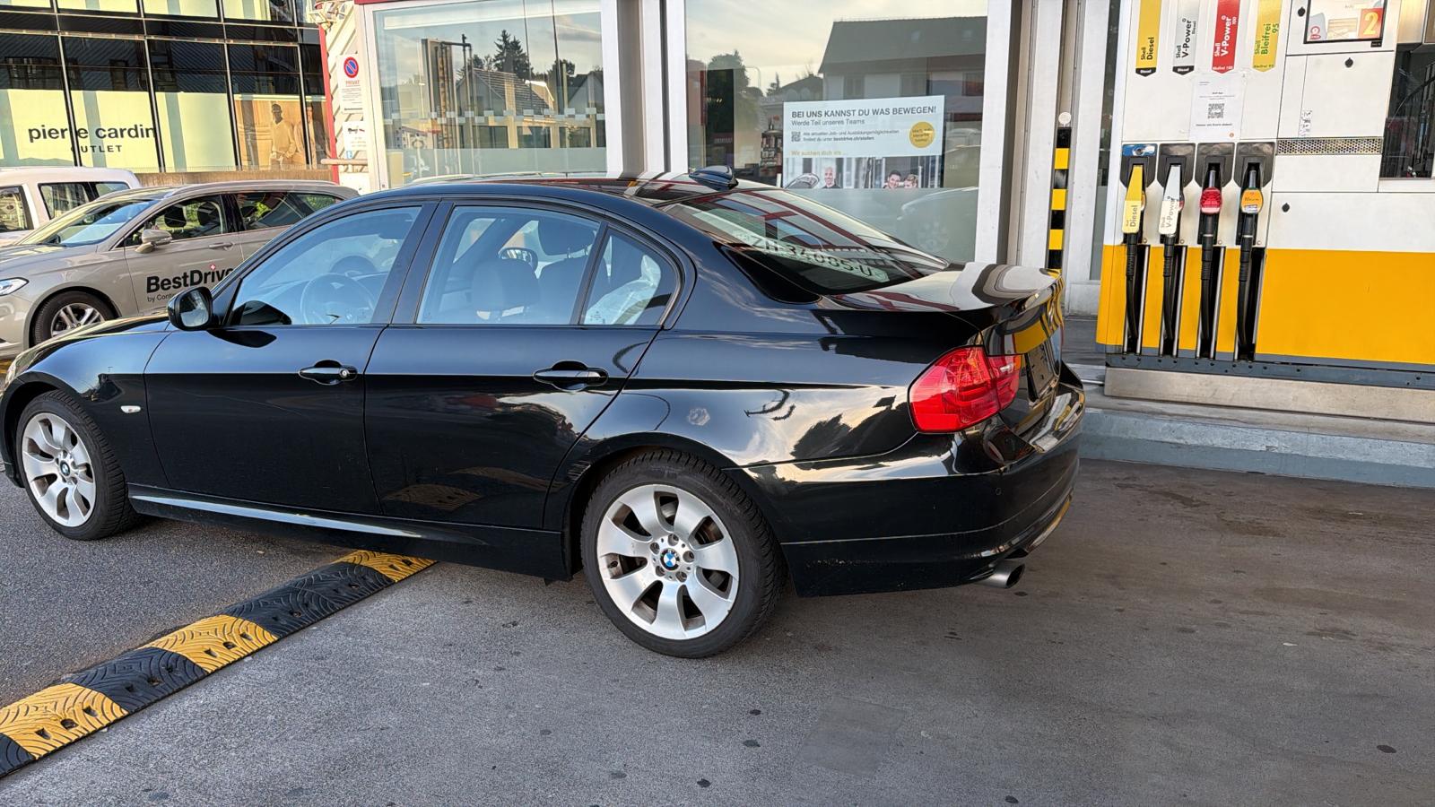 BMW 320d Steptronic-image-2