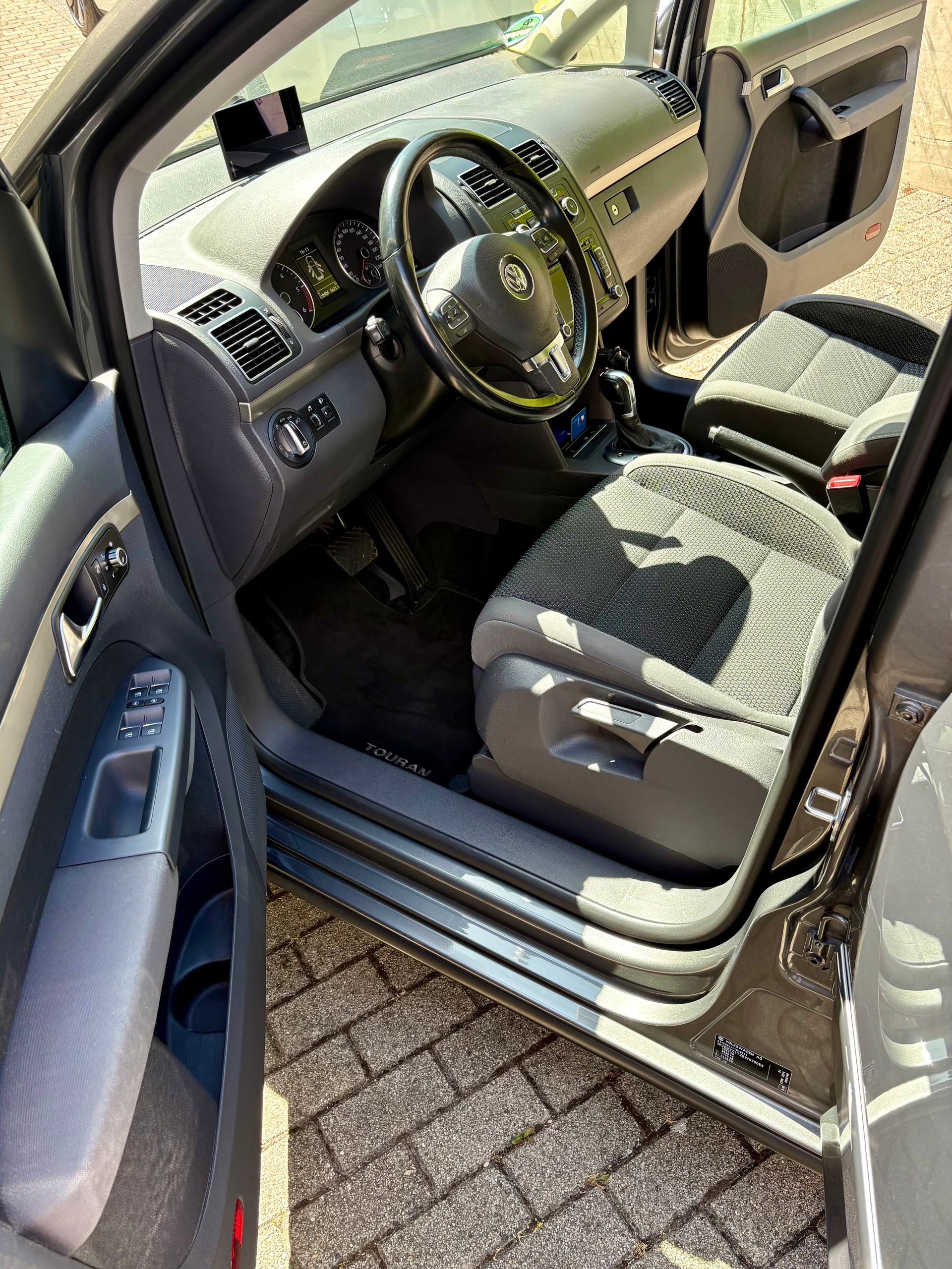 VW 2.0 TDI Comfortline-image-8