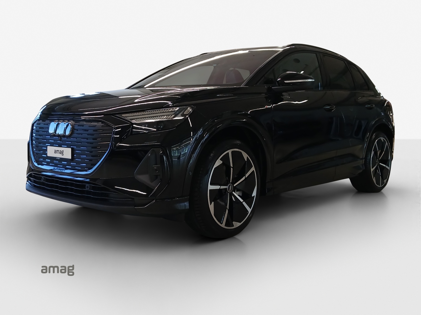 AUDI Q4 e-tron 45 Attraction quattro-image-0
