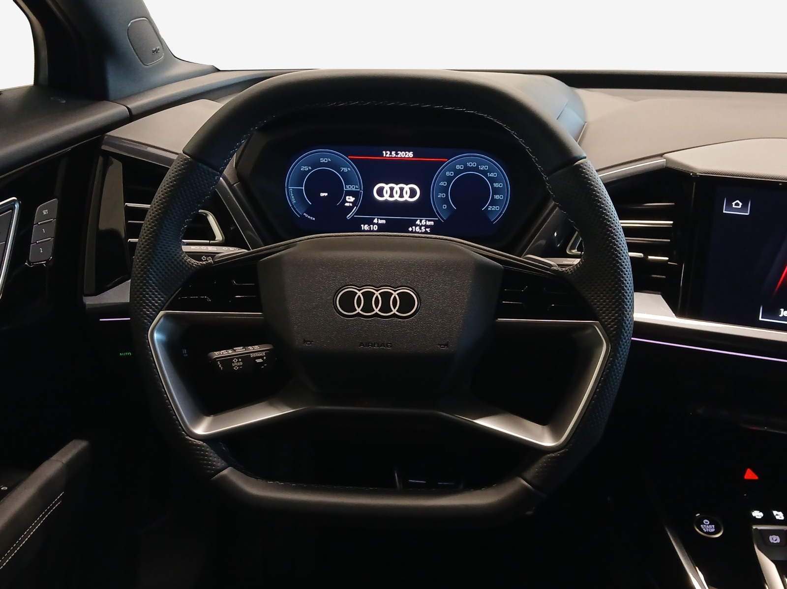 AUDI Q4 e-tron 45 Attraction quattro-image-9