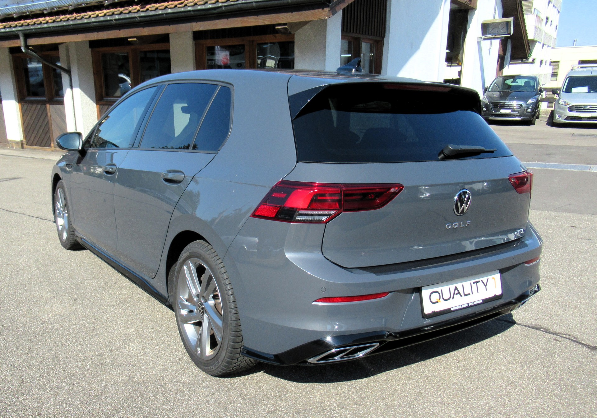 VW Golf 1.5 eTSI mHEV ACT R-Line DSG-image-4