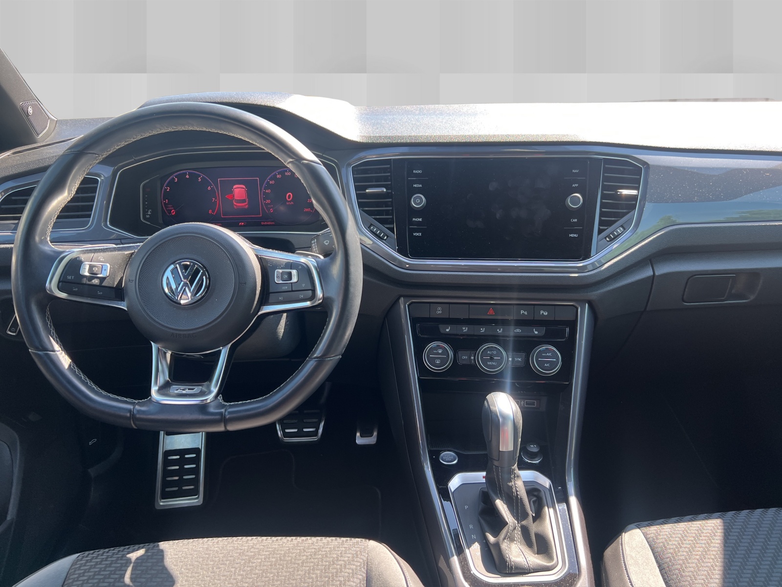 VW T-Roc 2.0 TSI Sport DSG 4Motion-image-10