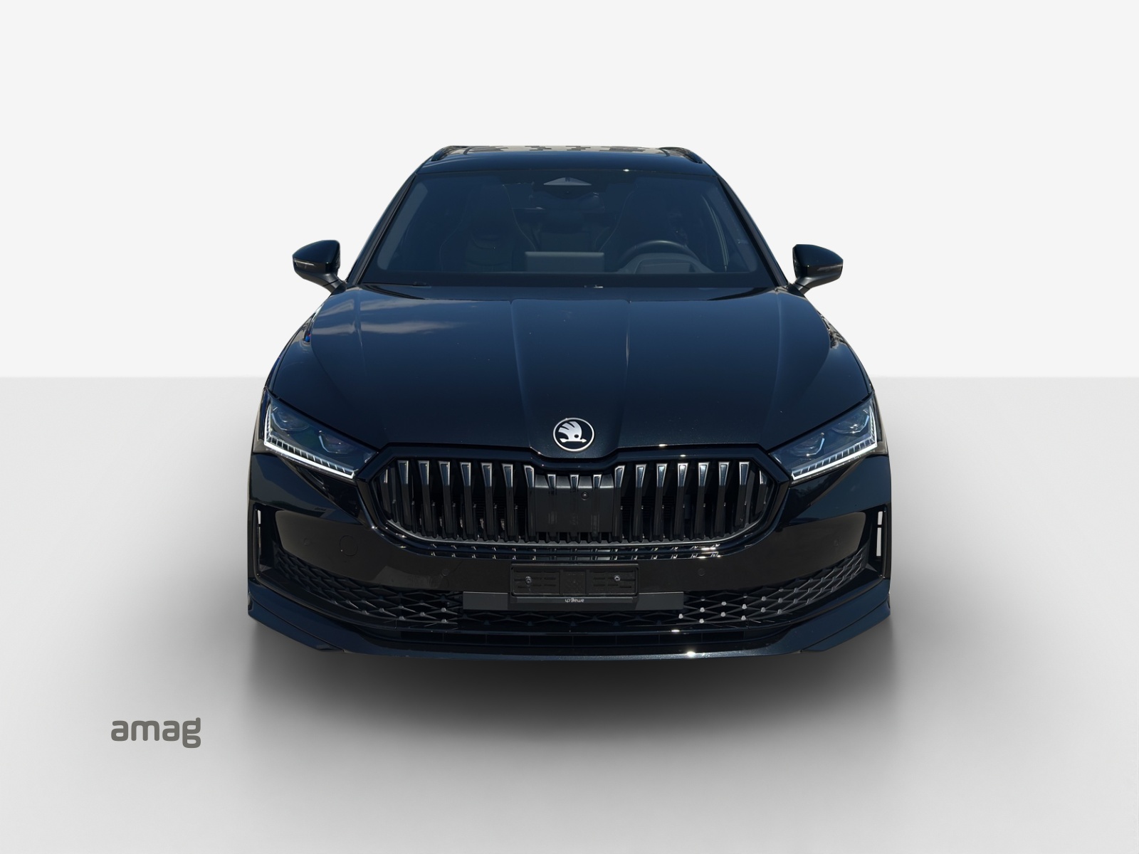 SKODA Superb Combi 1.5 TSI PHEV Sportline DSG-image-6