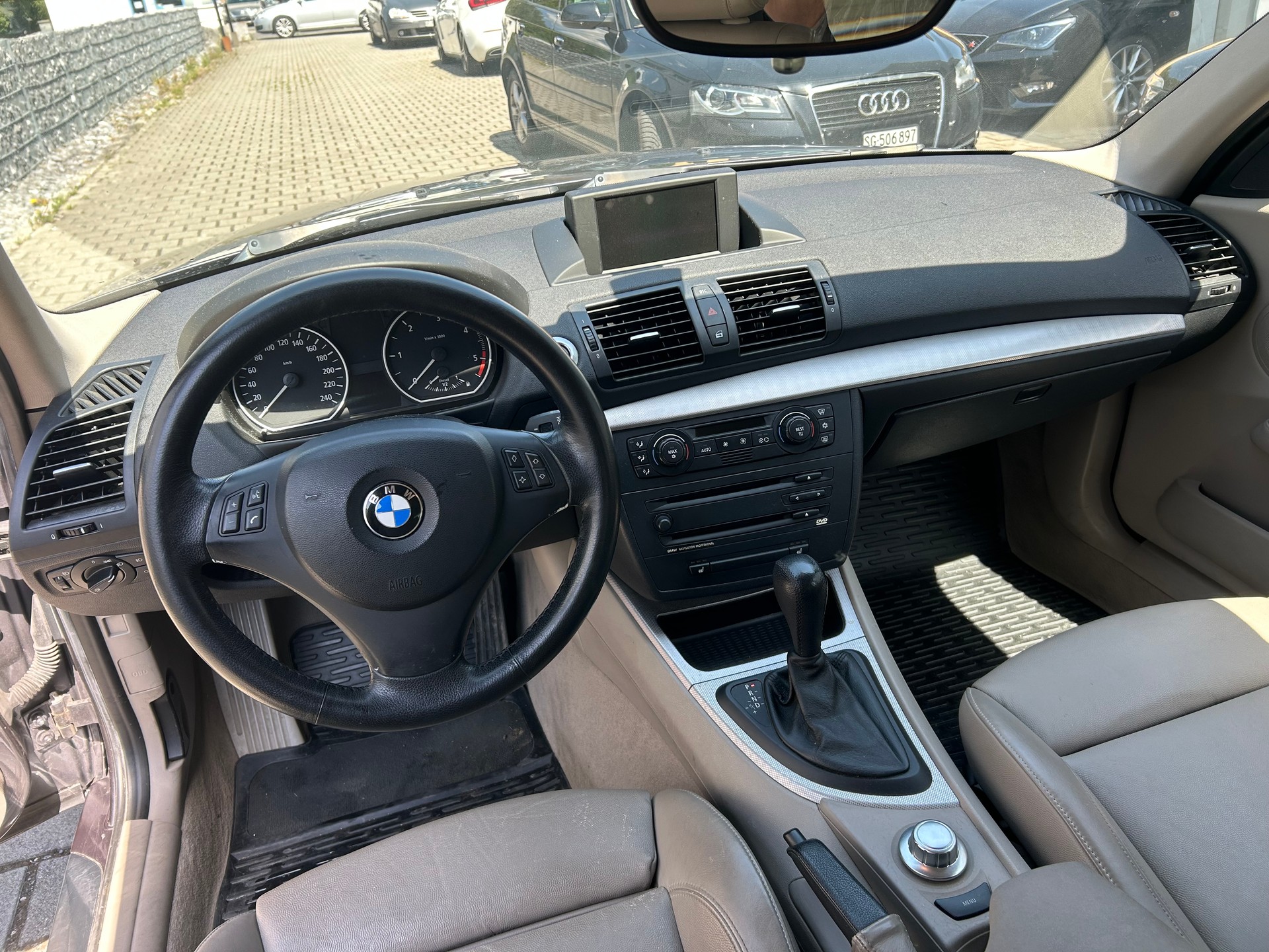 BMW 120d A-image-7