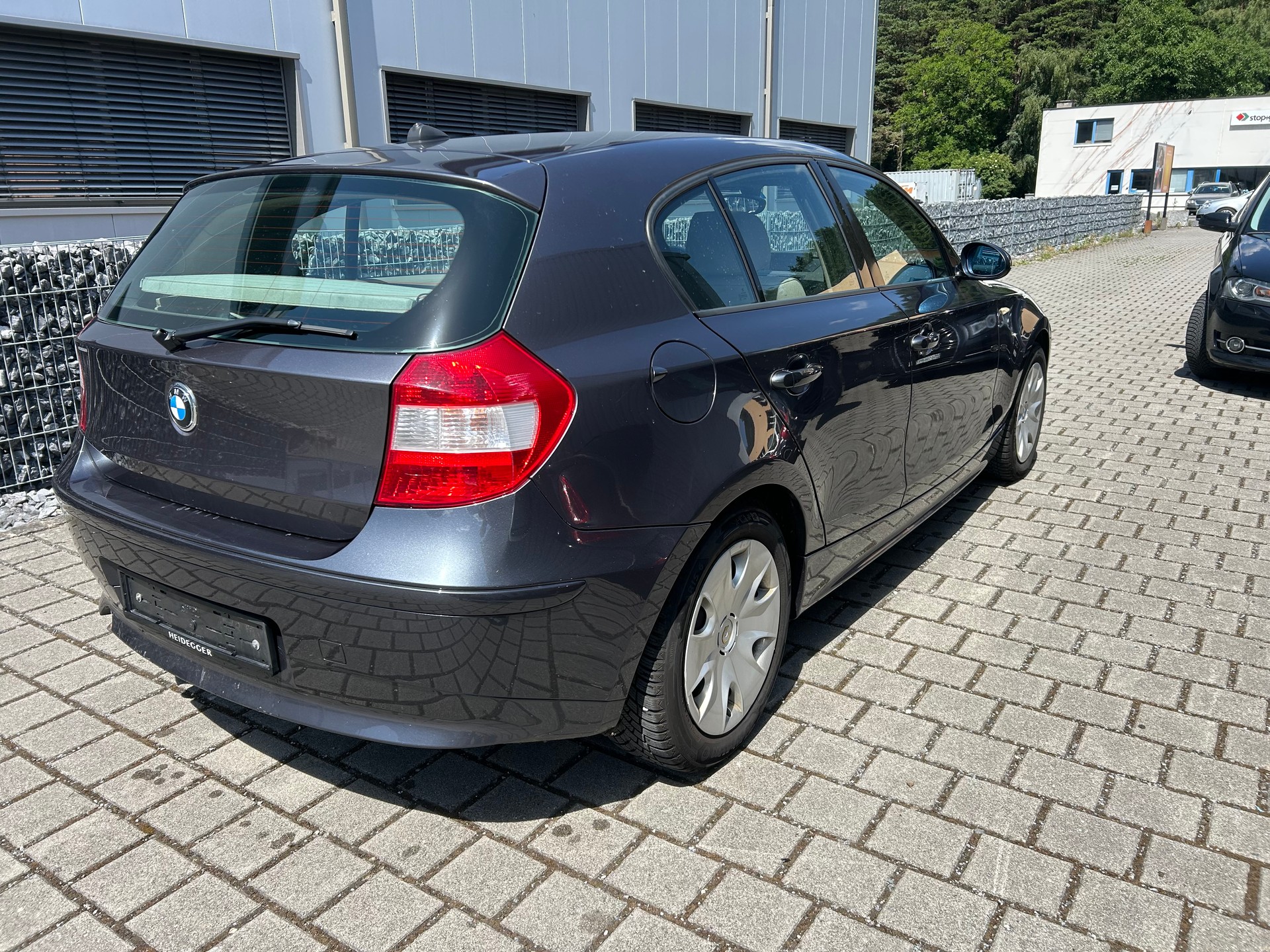 BMW 120d A-image-3