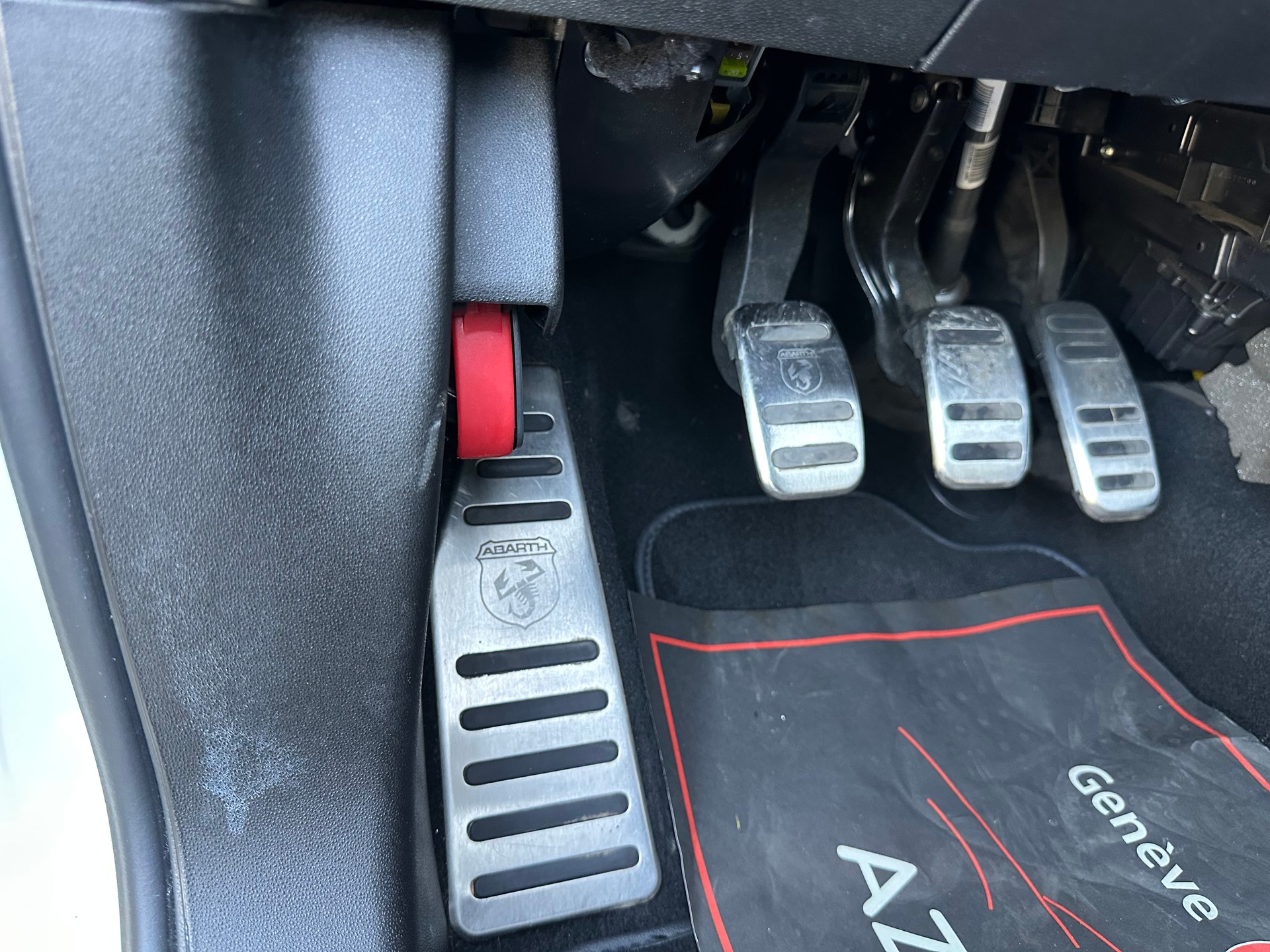 FIAT 595 1.4 16V Turbo Abarth Competizione-image-23