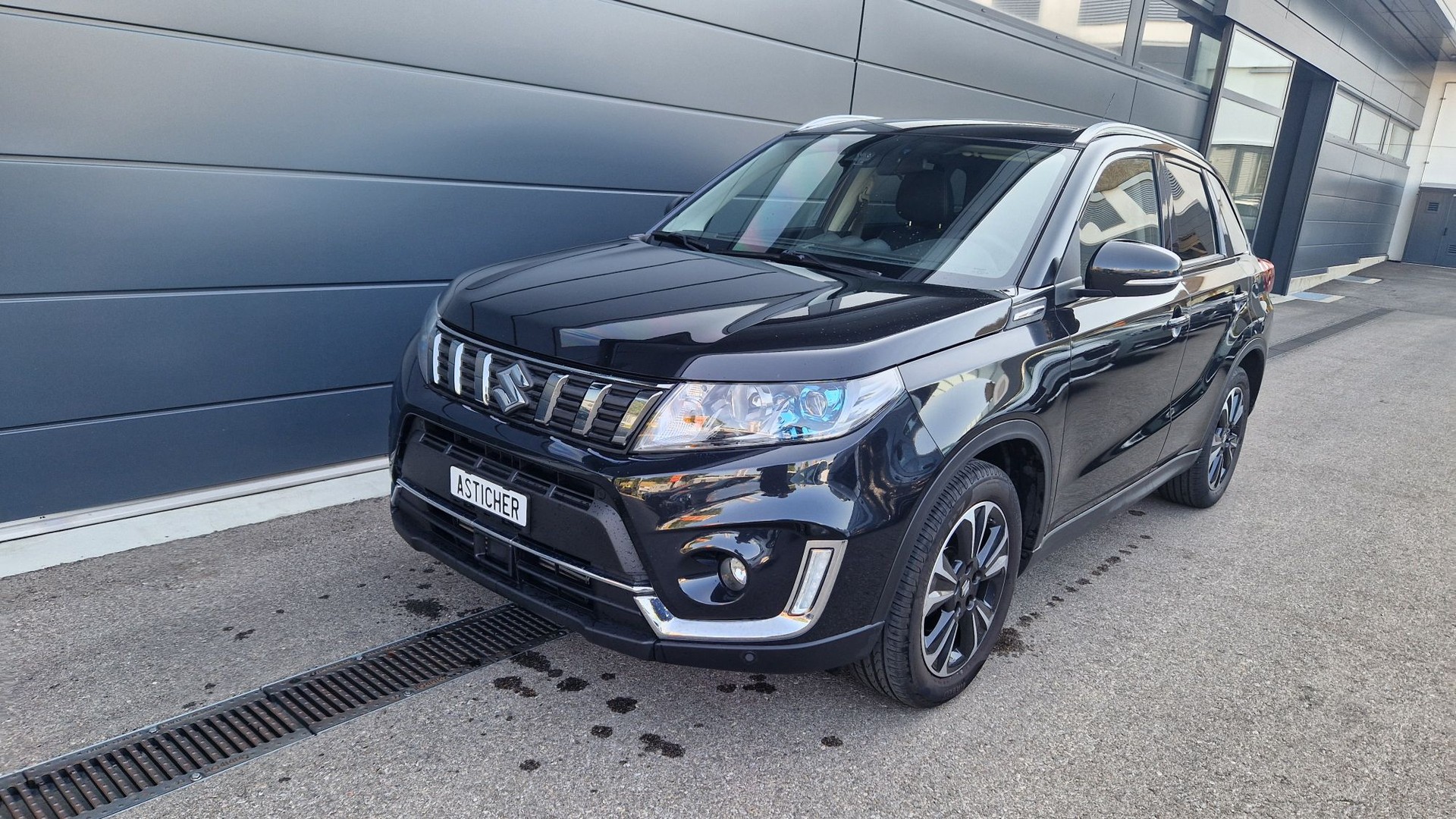 SUZUKI Vitara 1.4 Boosterjet Compact Top Automatic-image-0