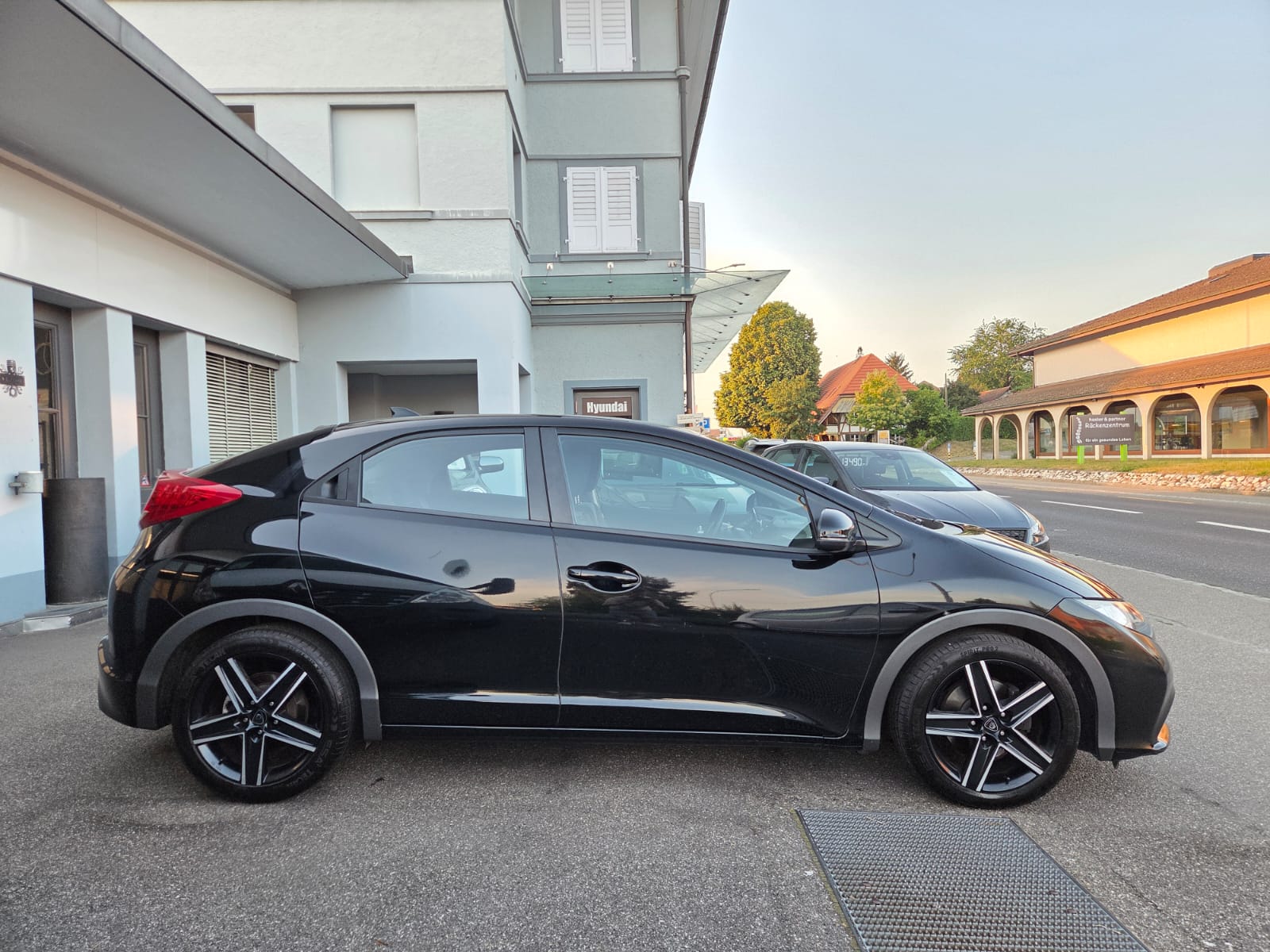 HONDA Civic 1.8i Sport Automatic-image-5
