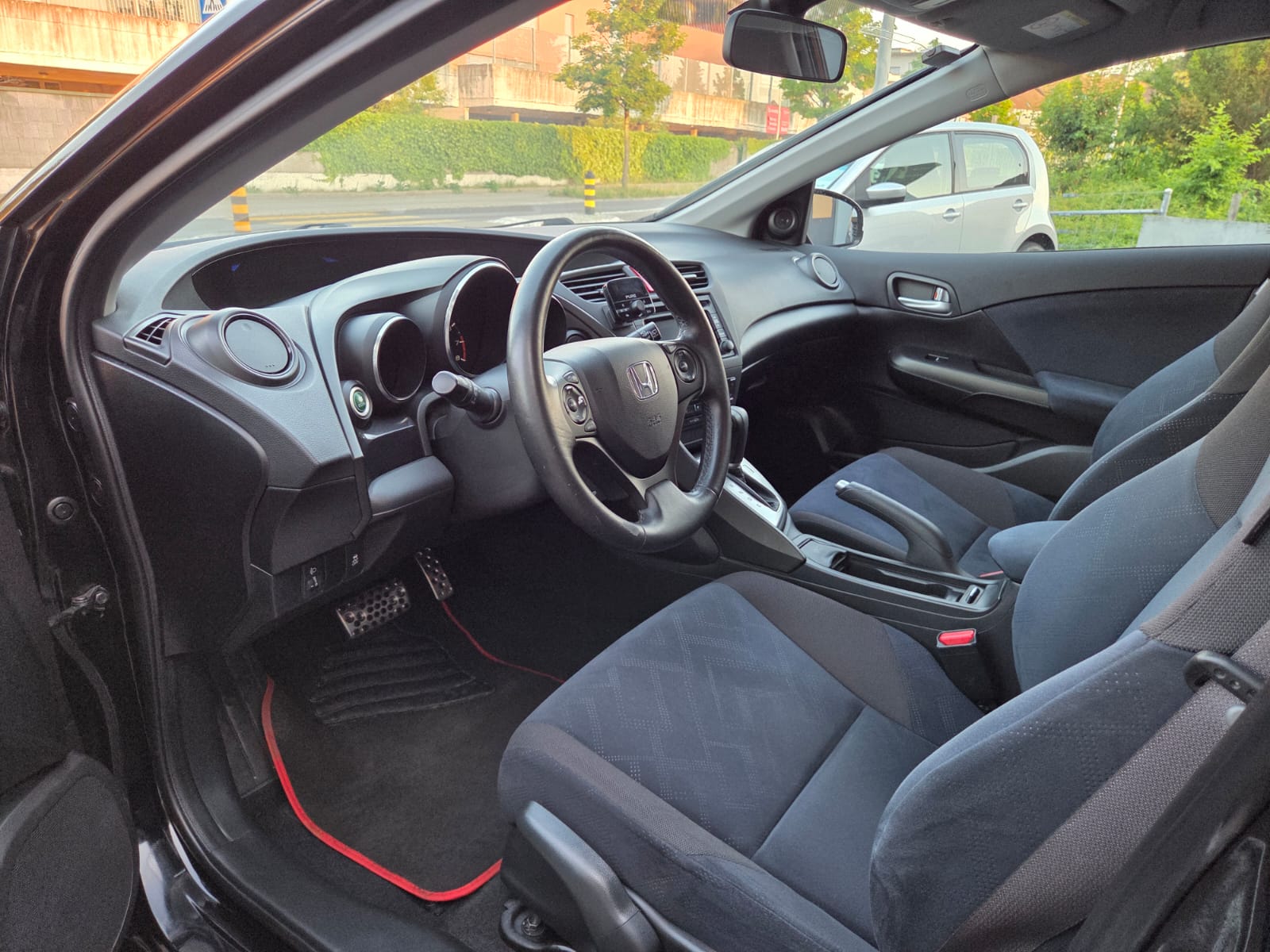 HONDA Civic 1.8i Sport Automatic-image-8