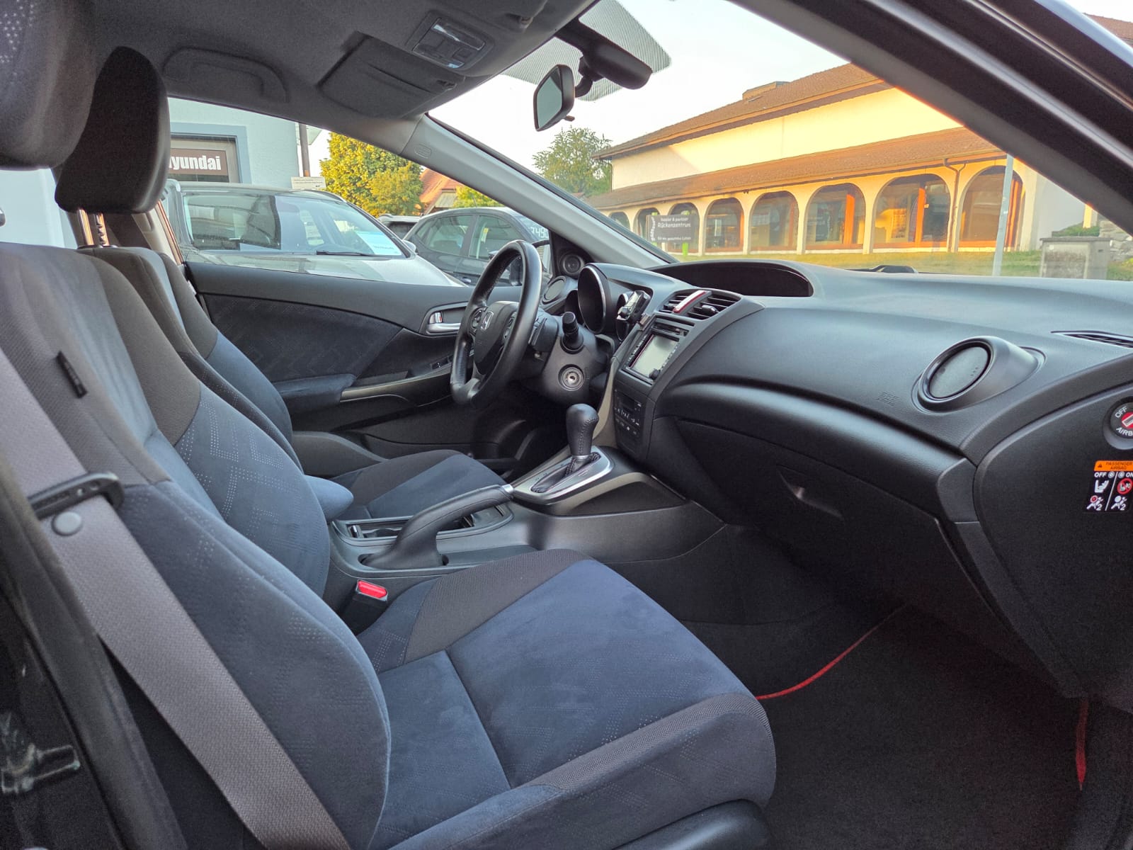 HONDA Civic 1.8i Sport Automatic-image-10