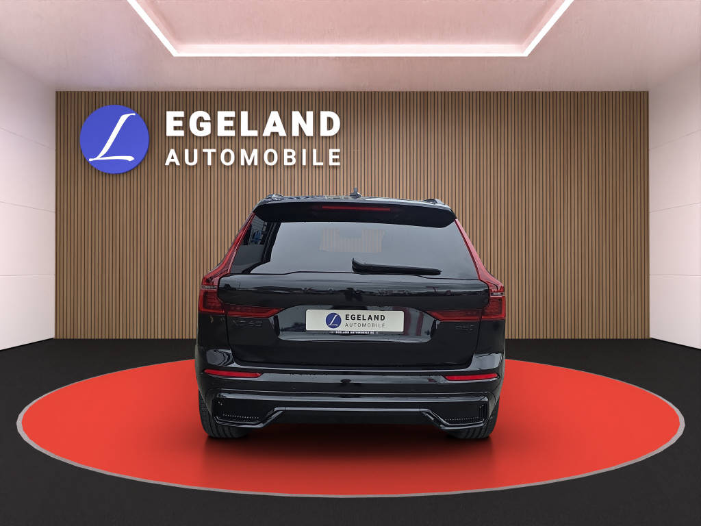 VOLVO XC60 2.0 B5 MH Plus Black Edition AWD-image-5