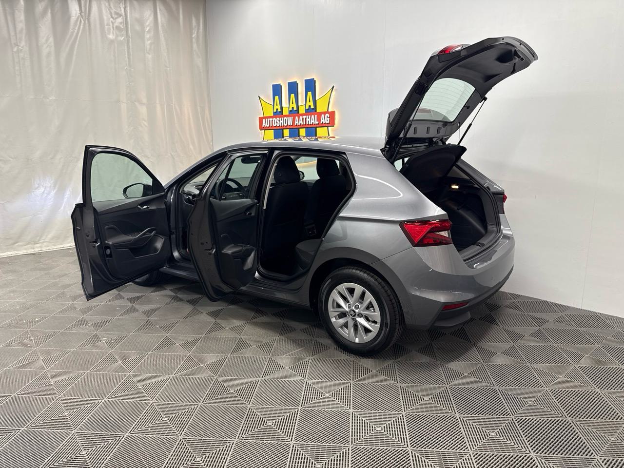 SKODA Fabia 1.0 TSI Selection DSG-image-11