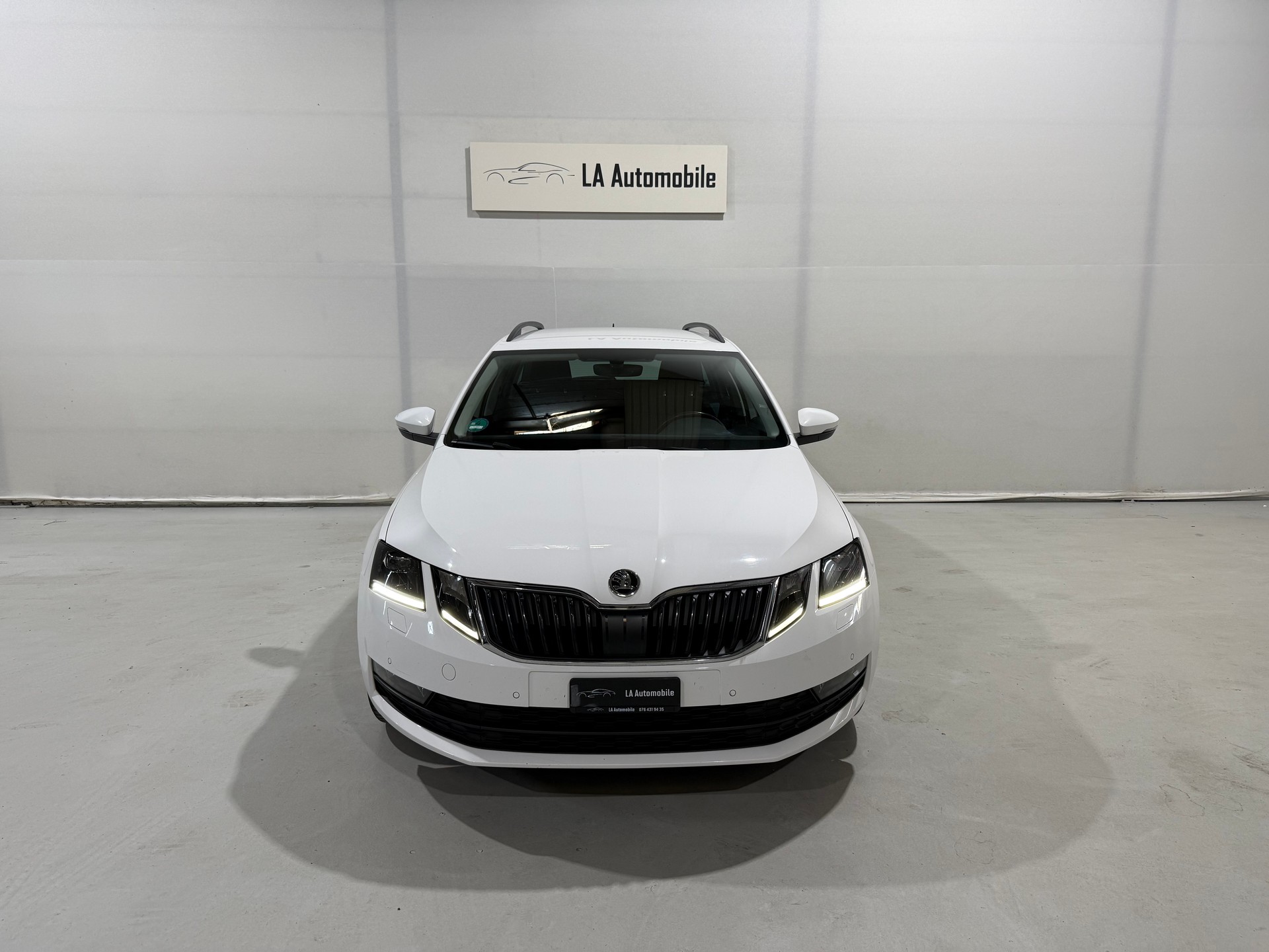 SKODA Octavia Combi 2.0 TDI Ambition 4x4 DSG-image-3