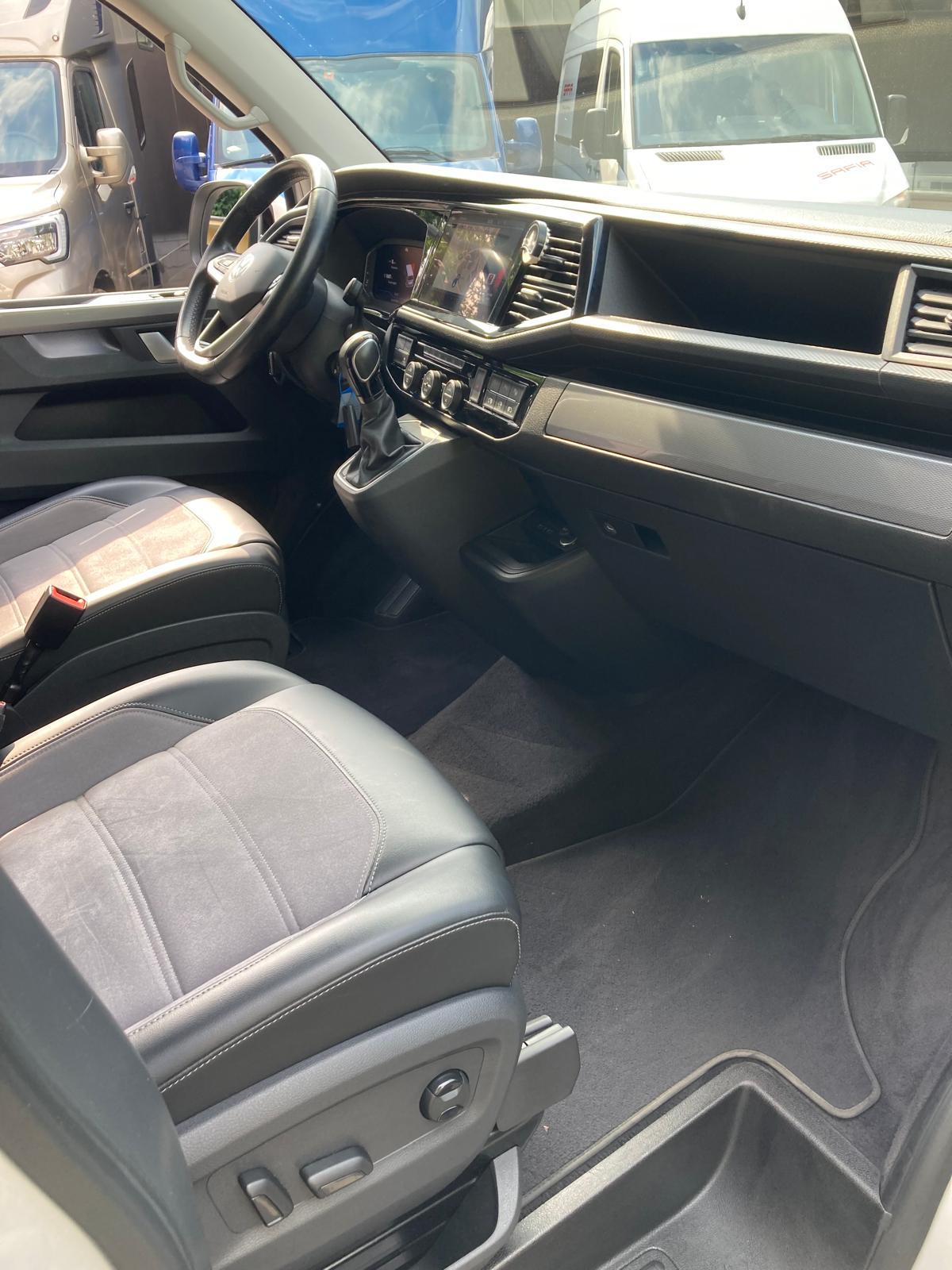 VW T6.1 Multivan 2.0 Bi-TDI Highline 4Motion DSG-image-10