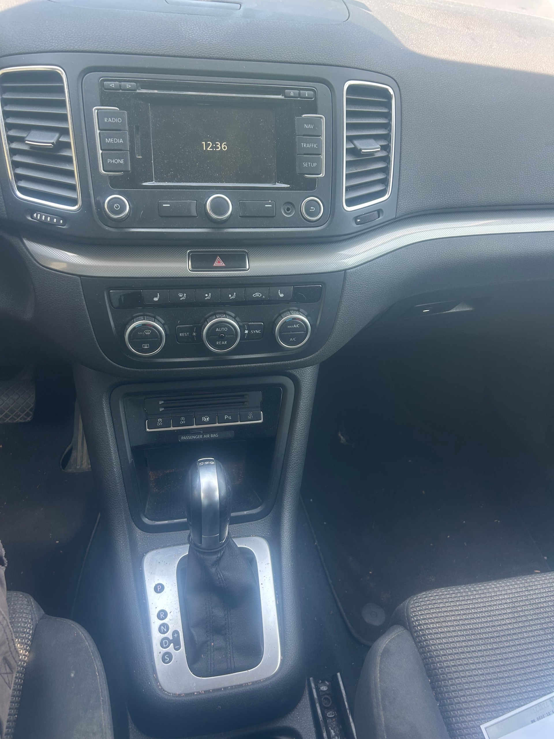 VW Sharan 2.0 TDI BMT Comfortline DSG-image-6