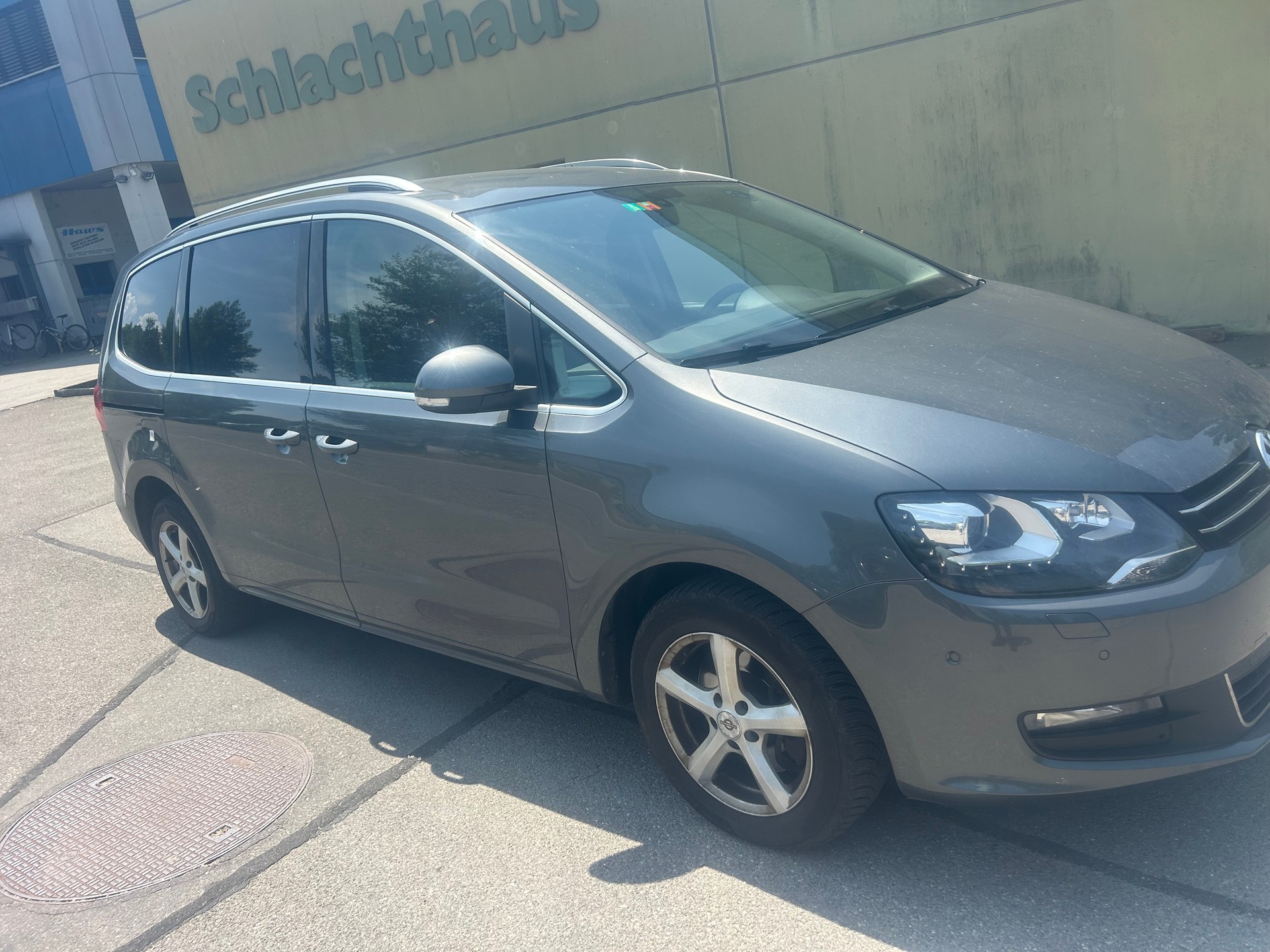VW Sharan 2.0 TDI BMT Comfortline DSG-image-1