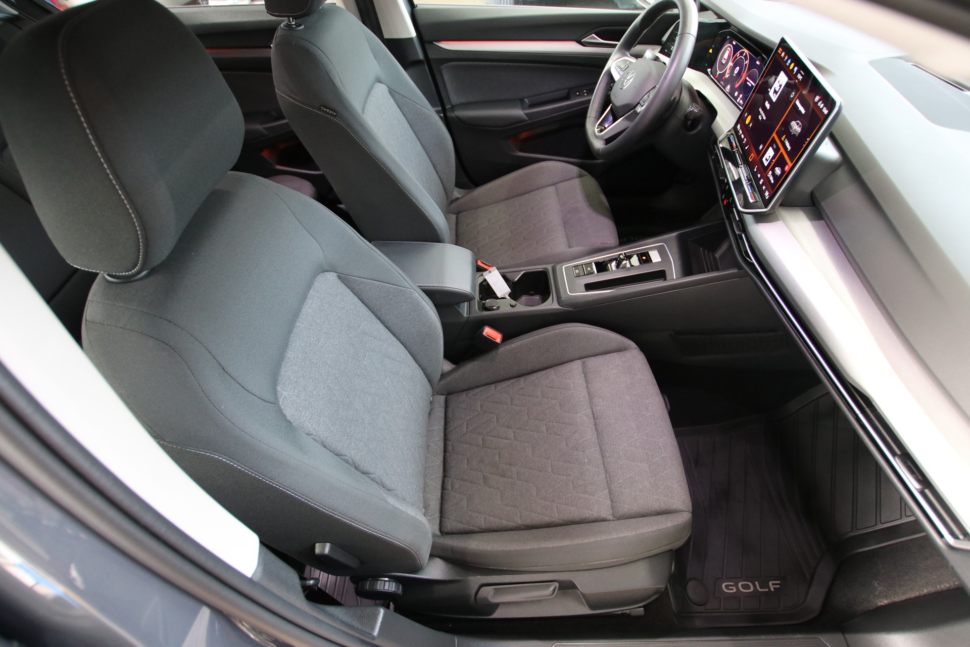 VW Golf 2.0 TDI Life DSG *Werksgarantie bis 05.2030*-image-12