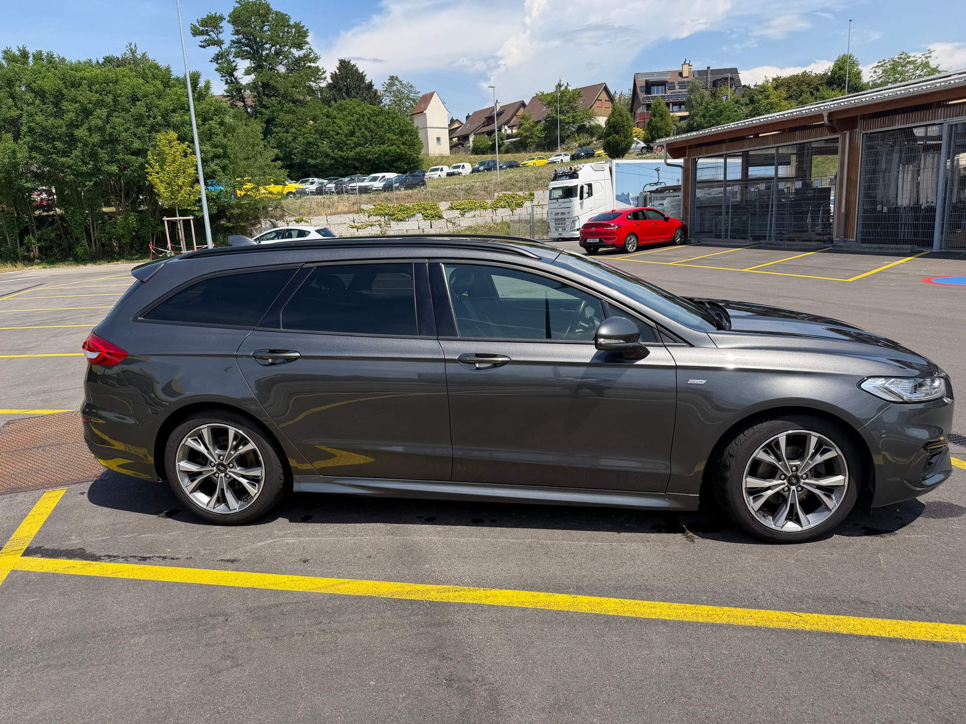 FORD MONDEO-image-1