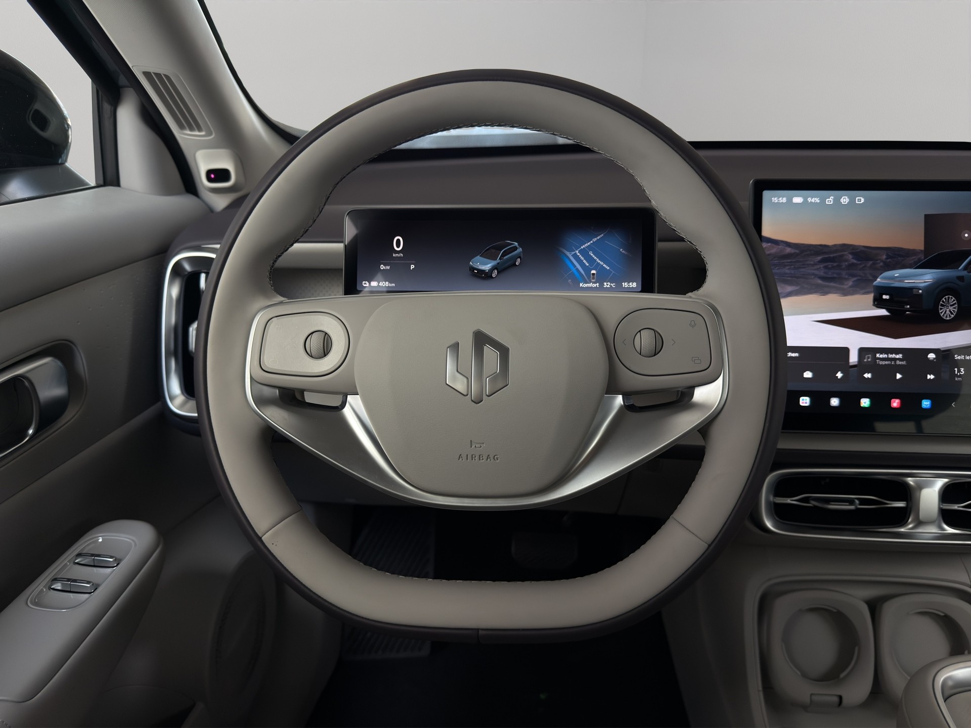 LEAPMOTOR B10 EV-image-5