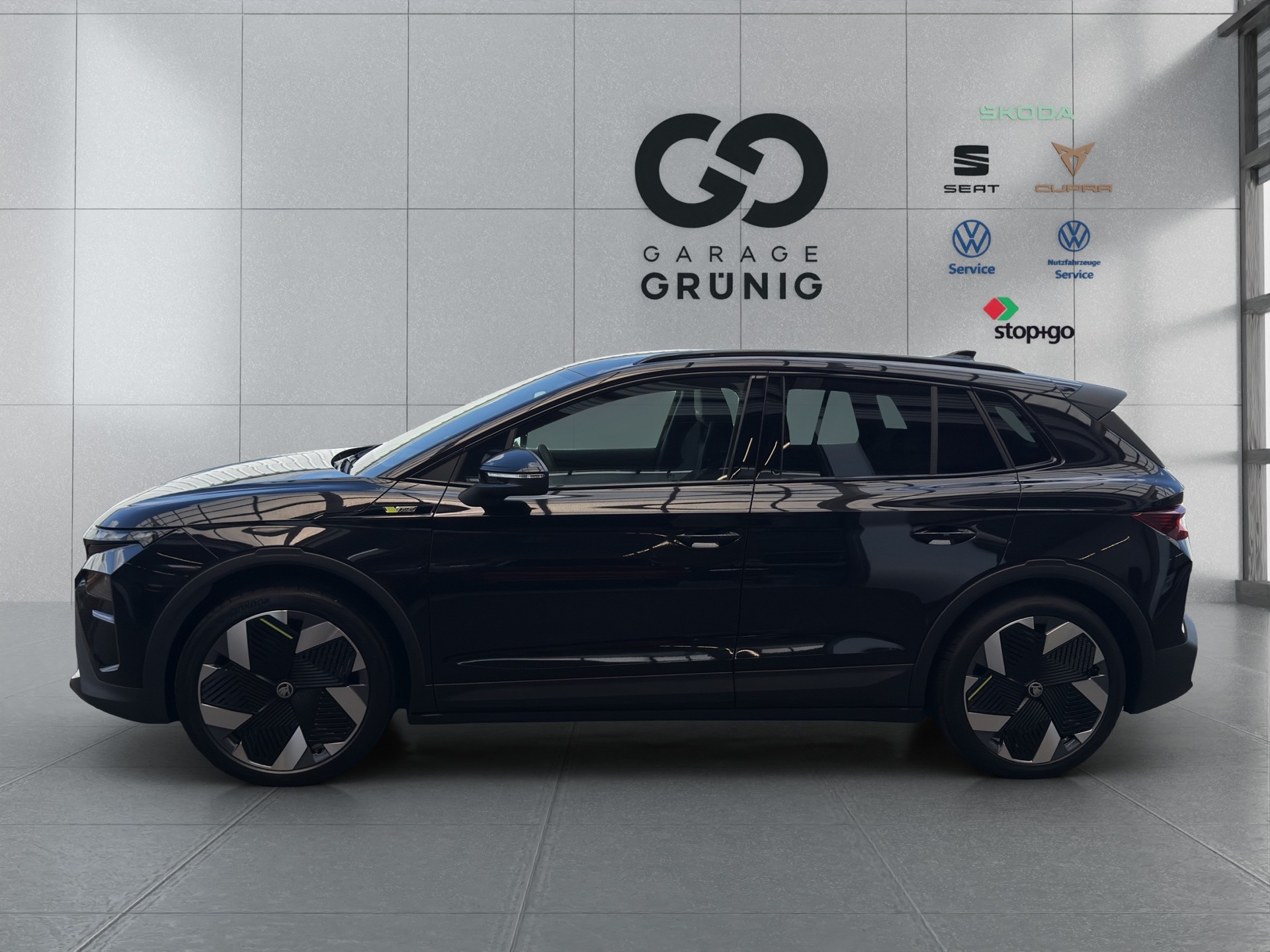 SKODA Elroq RS 4x4-image-2