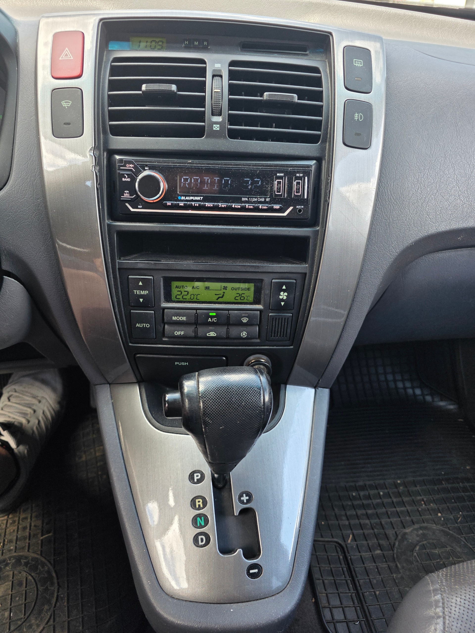 HYUNDAI Tucson 2.7 V6 GLS 4WD. AUFPREIS KANN FRISCH MFK-image-9