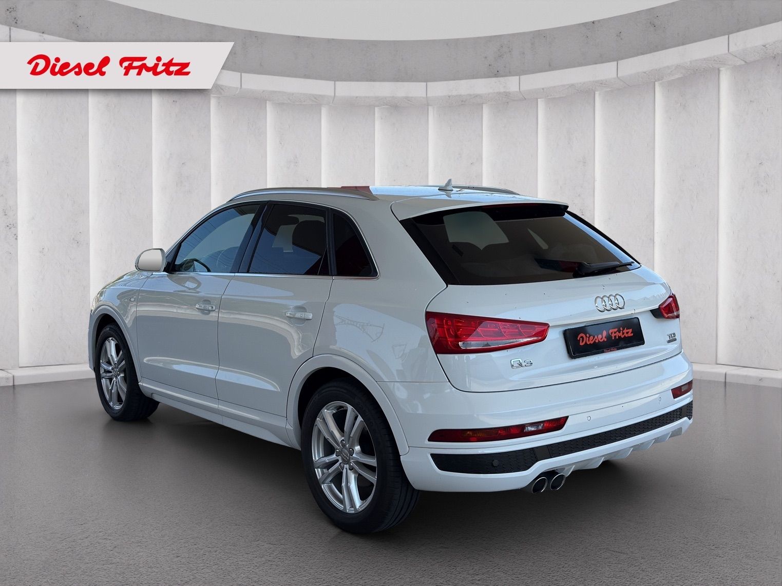 AUDI Q3 2.0 TDI sport quattro S-tronic-image-2
