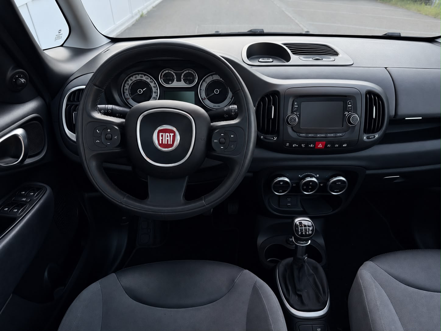FIAT 500L 1.4 16V Lounge-image-7