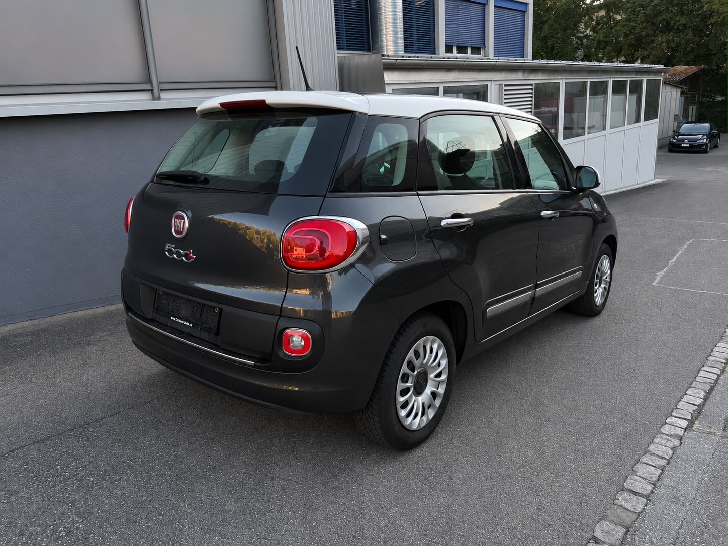 FIAT 500L 1.4 16V Lounge-image-3