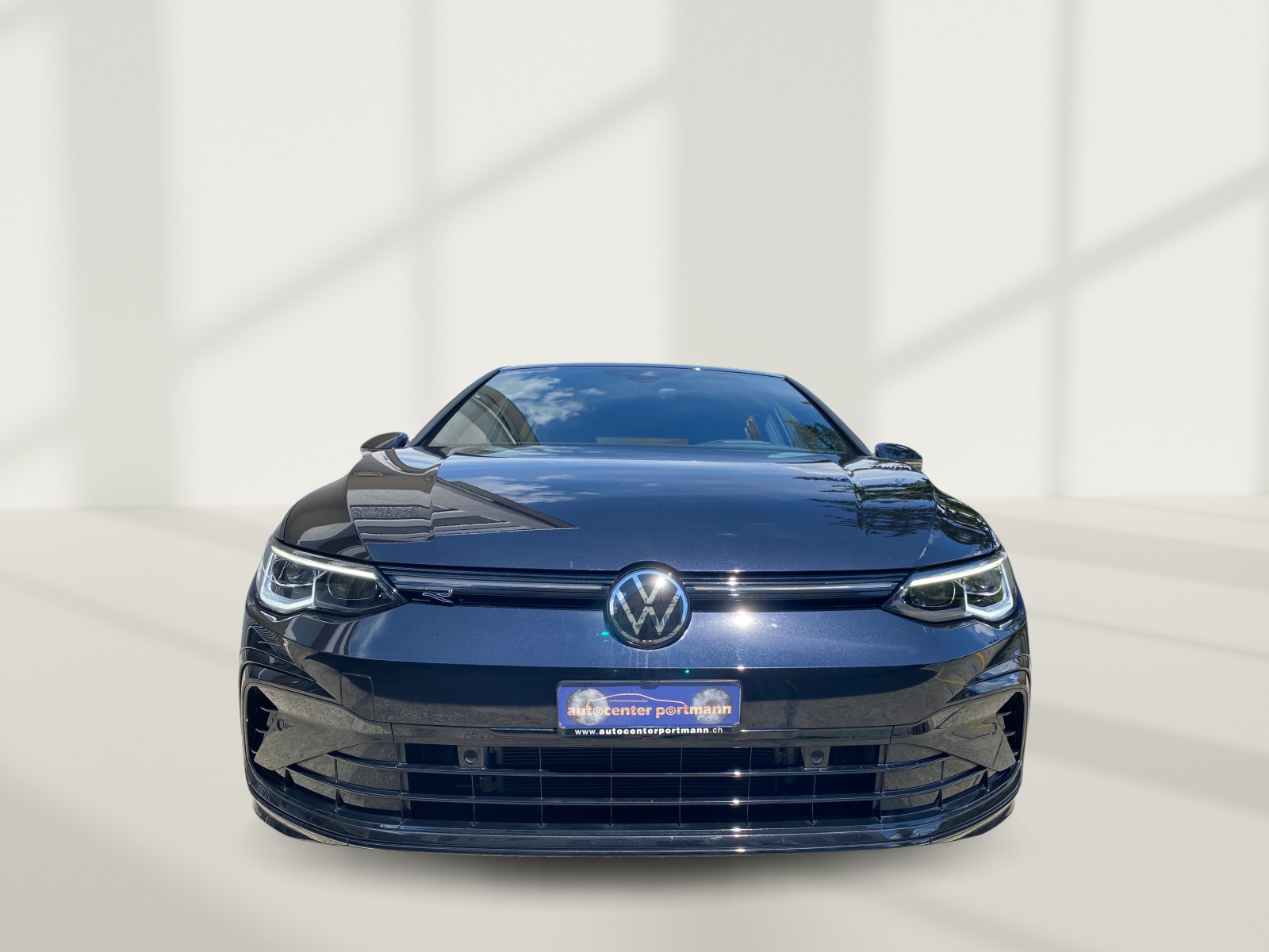 VW Golf 1.5 eTSI mHEV ACT R-Line 75 Edition DSG-image-5