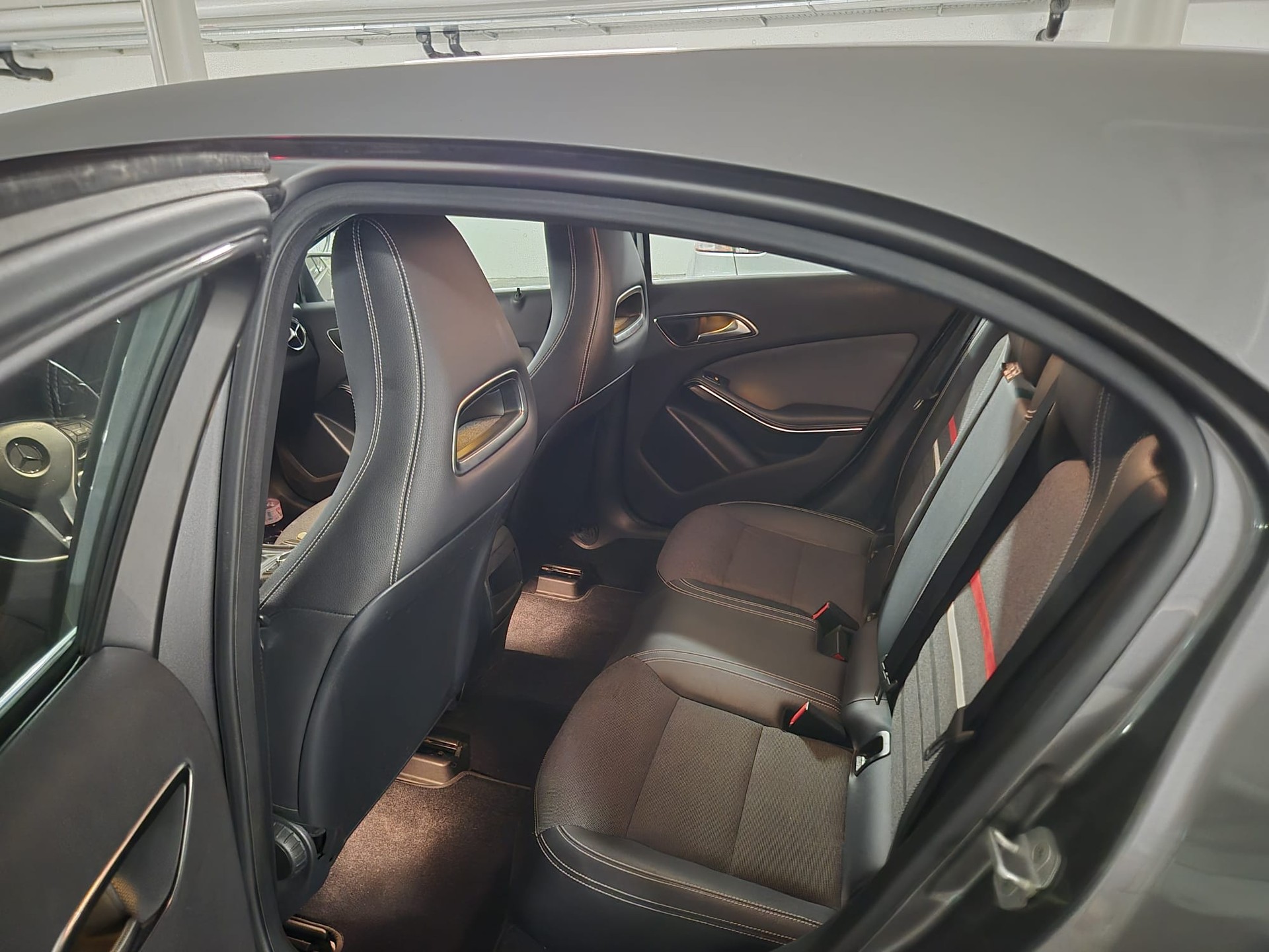 MERCEDES-BENZ A 180-image-4